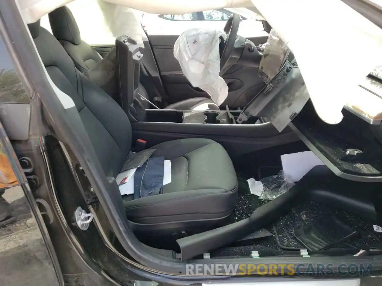 5 Photograph of a damaged car 5YJ3E1EB0LF744203 TESLA MODEL 3 2020