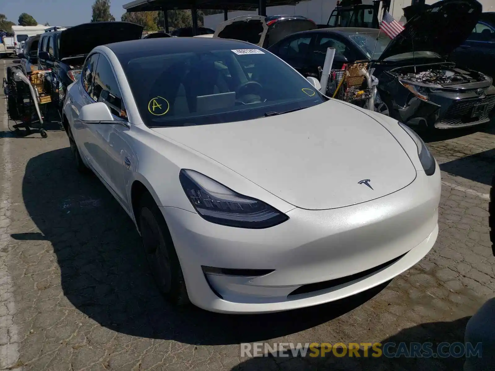 1 Photograph of a damaged car 5YJ3E1EB0LF774964 TESLA MODEL 3 2020