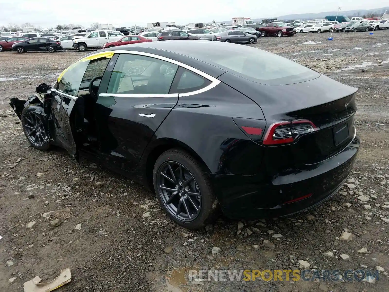 3 Photograph of a damaged car 5YJ3E1EB0LF784443 TESLA MODEL 3 2020