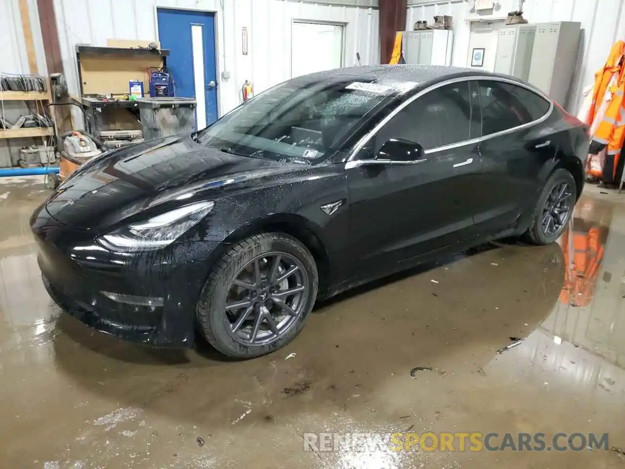 1 Photograph of a damaged car 5YJ3E1EB1LF600160 TESLA MODEL 3 2020