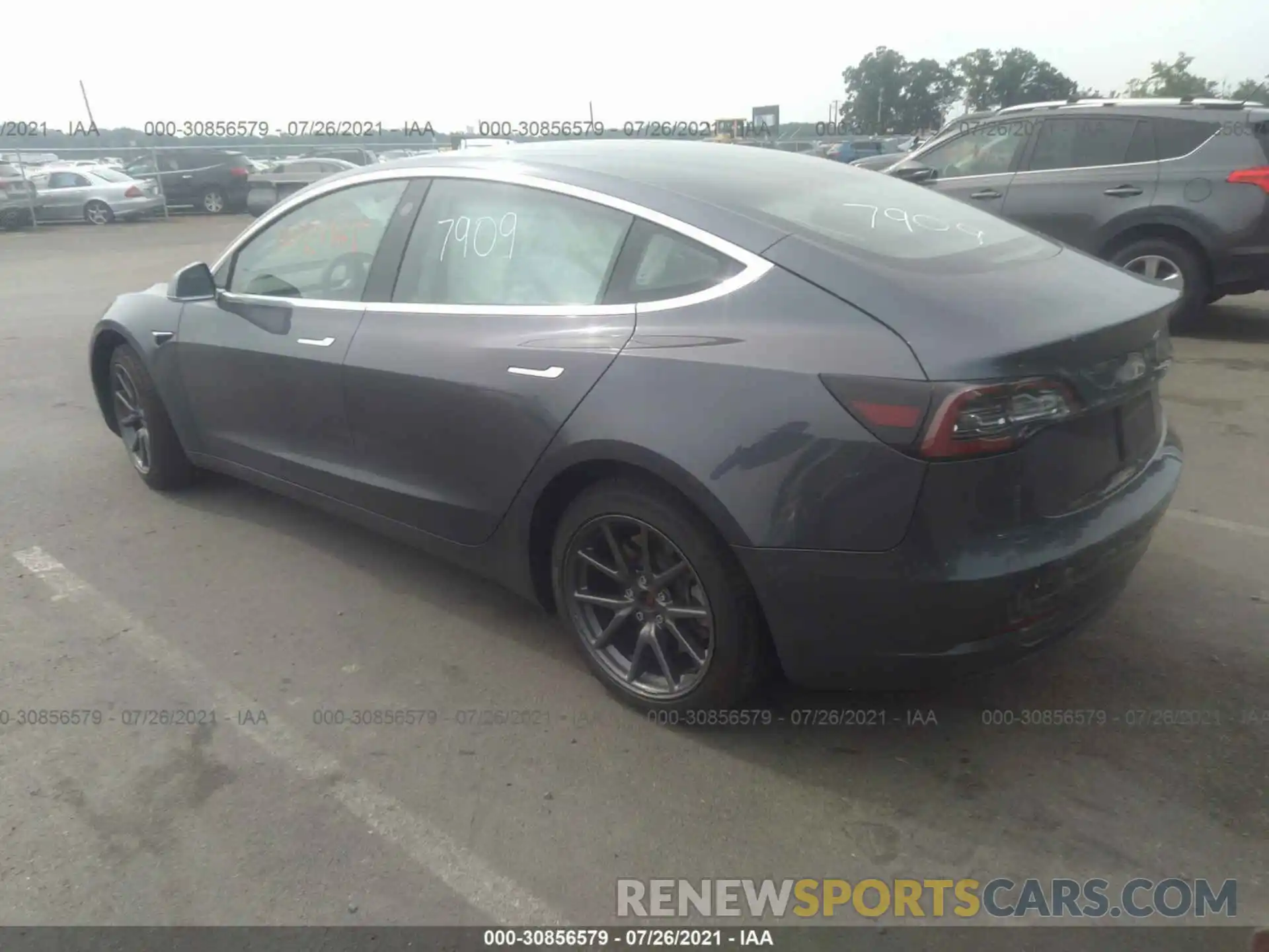 3 Photograph of a damaged car 5YJ3E1EB1LF616231 TESLA MODEL 3 2020