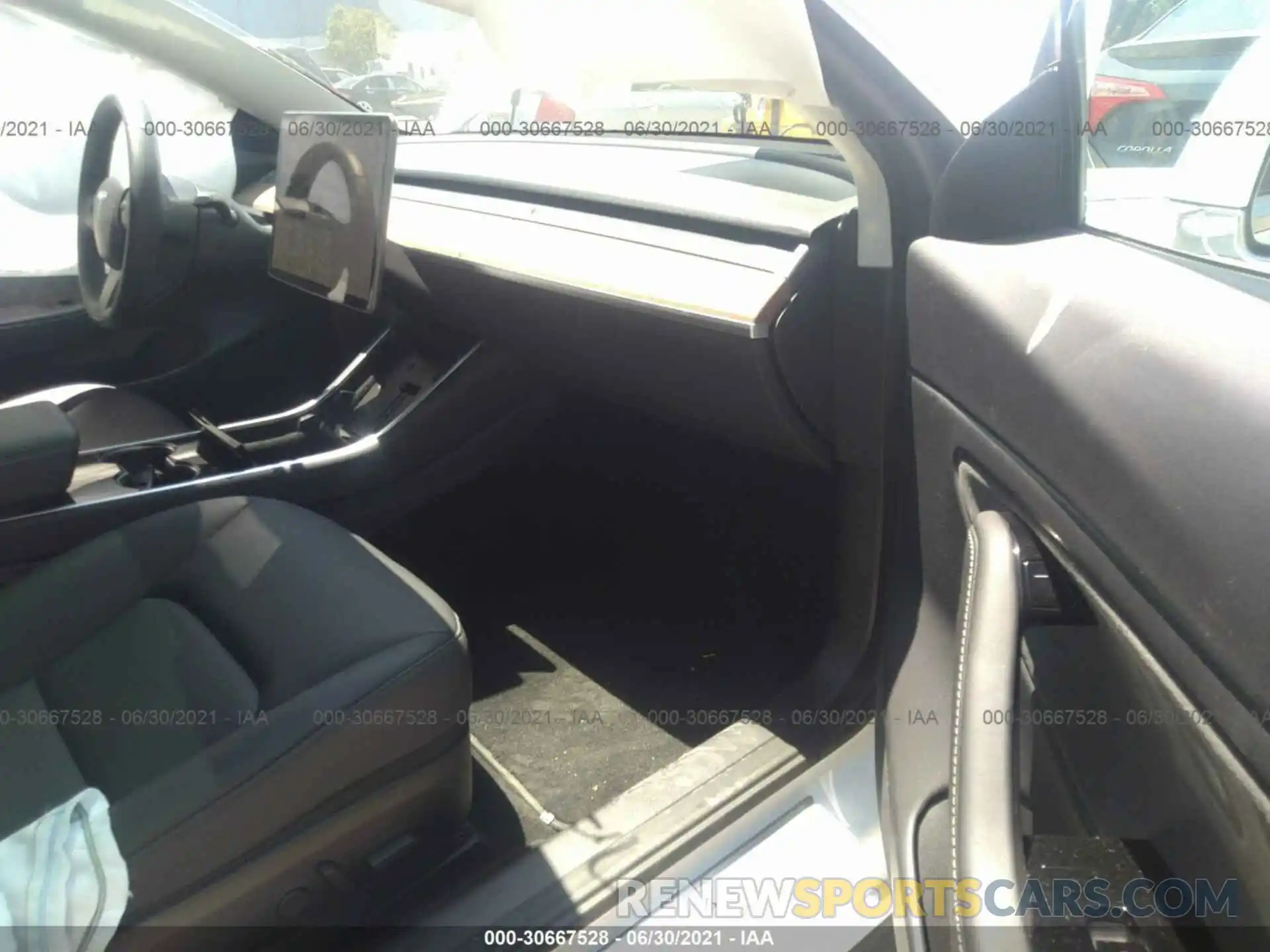 5 Photograph of a damaged car 5YJ3E1EB1LF618318 TESLA MODEL 3 2020