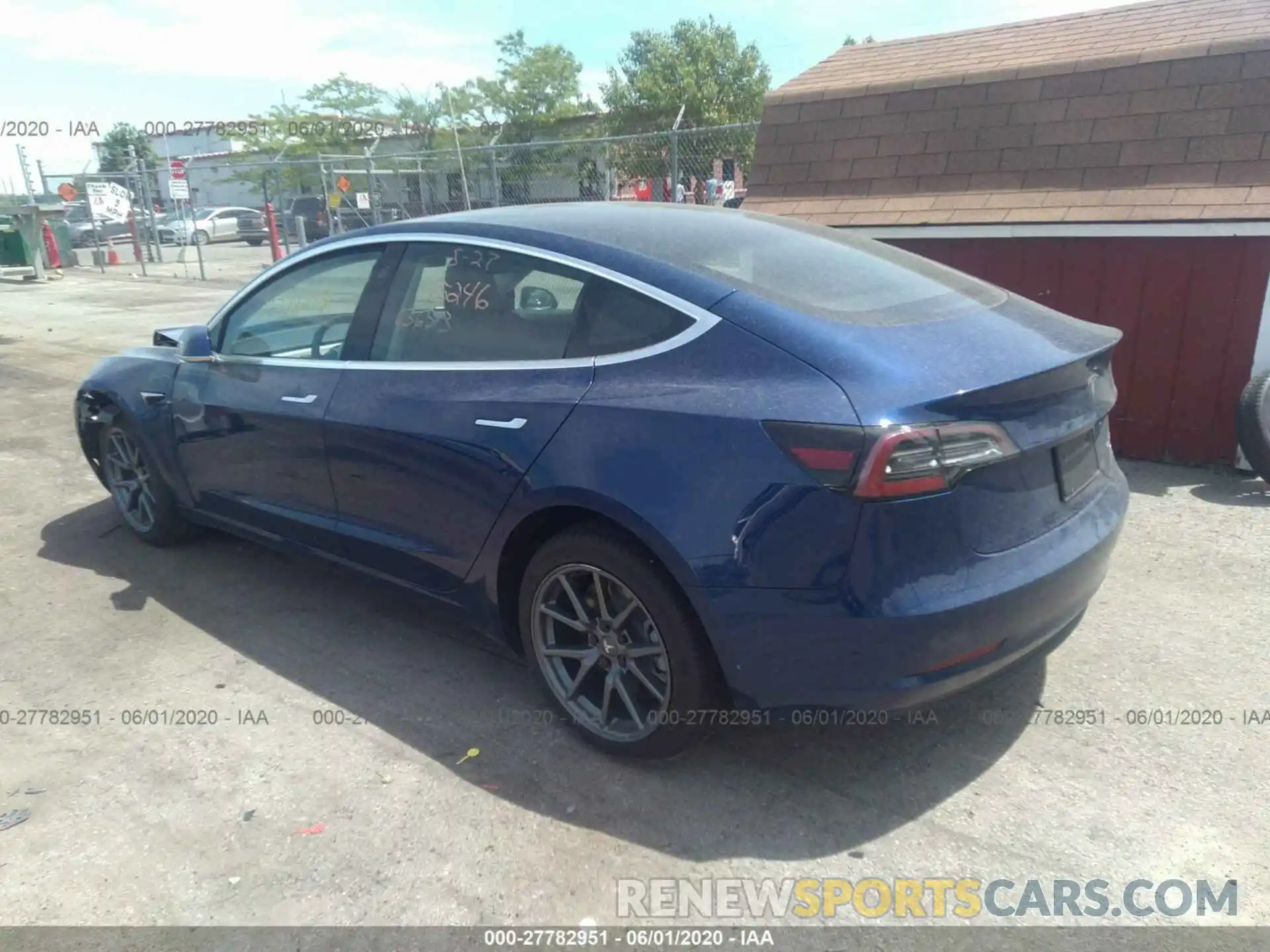 3 Photograph of a damaged car 5YJ3E1EB1LF636513 TESLA MODEL 3 2020