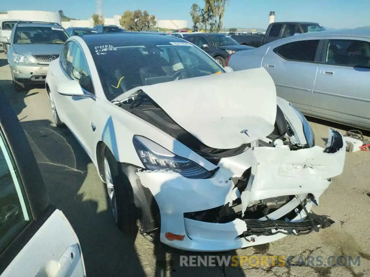 1 Photograph of a damaged car 5YJ3E1EB1LF638438 TESLA MODEL 3 2020