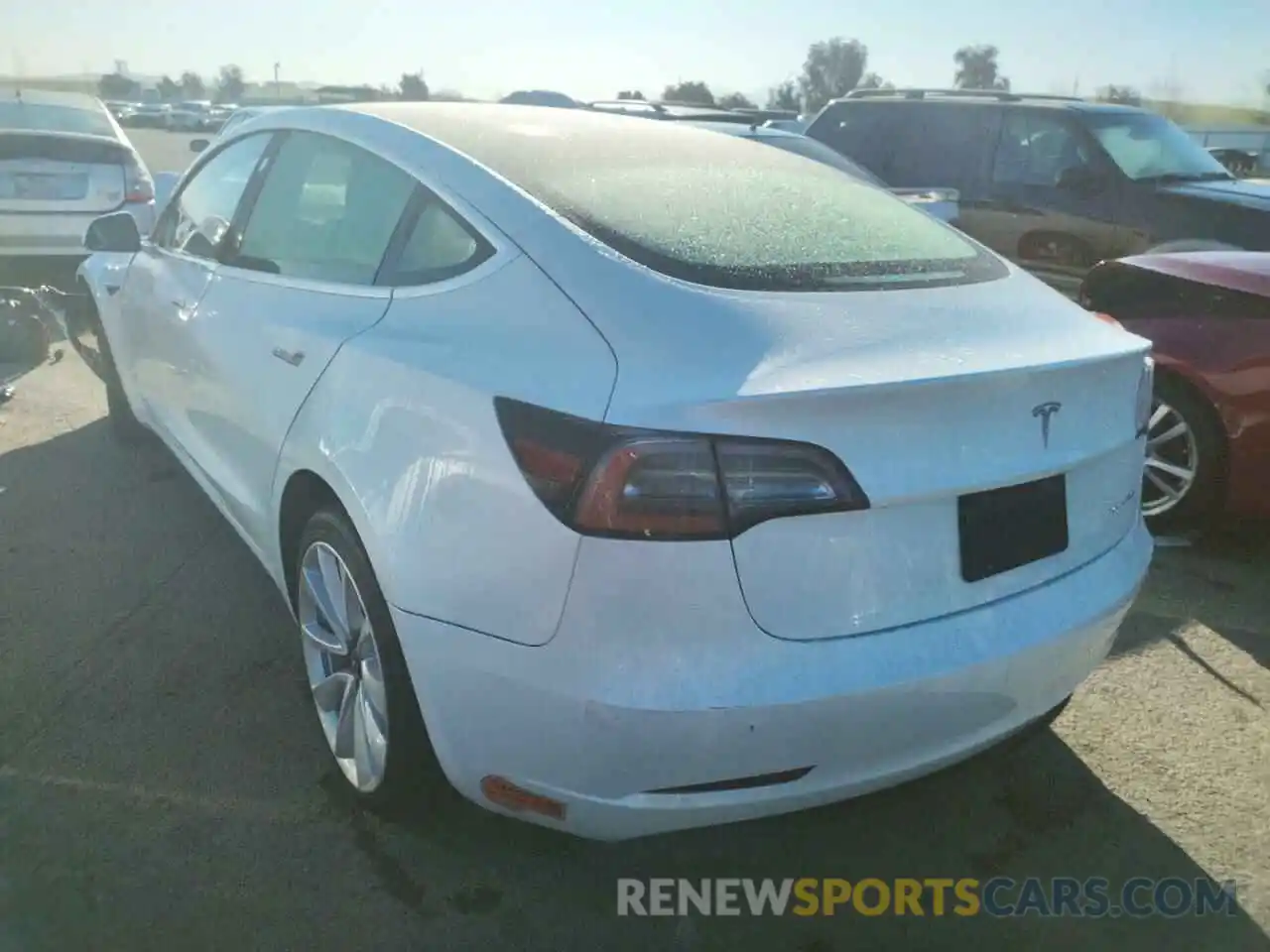 3 Photograph of a damaged car 5YJ3E1EB1LF638438 TESLA MODEL 3 2020