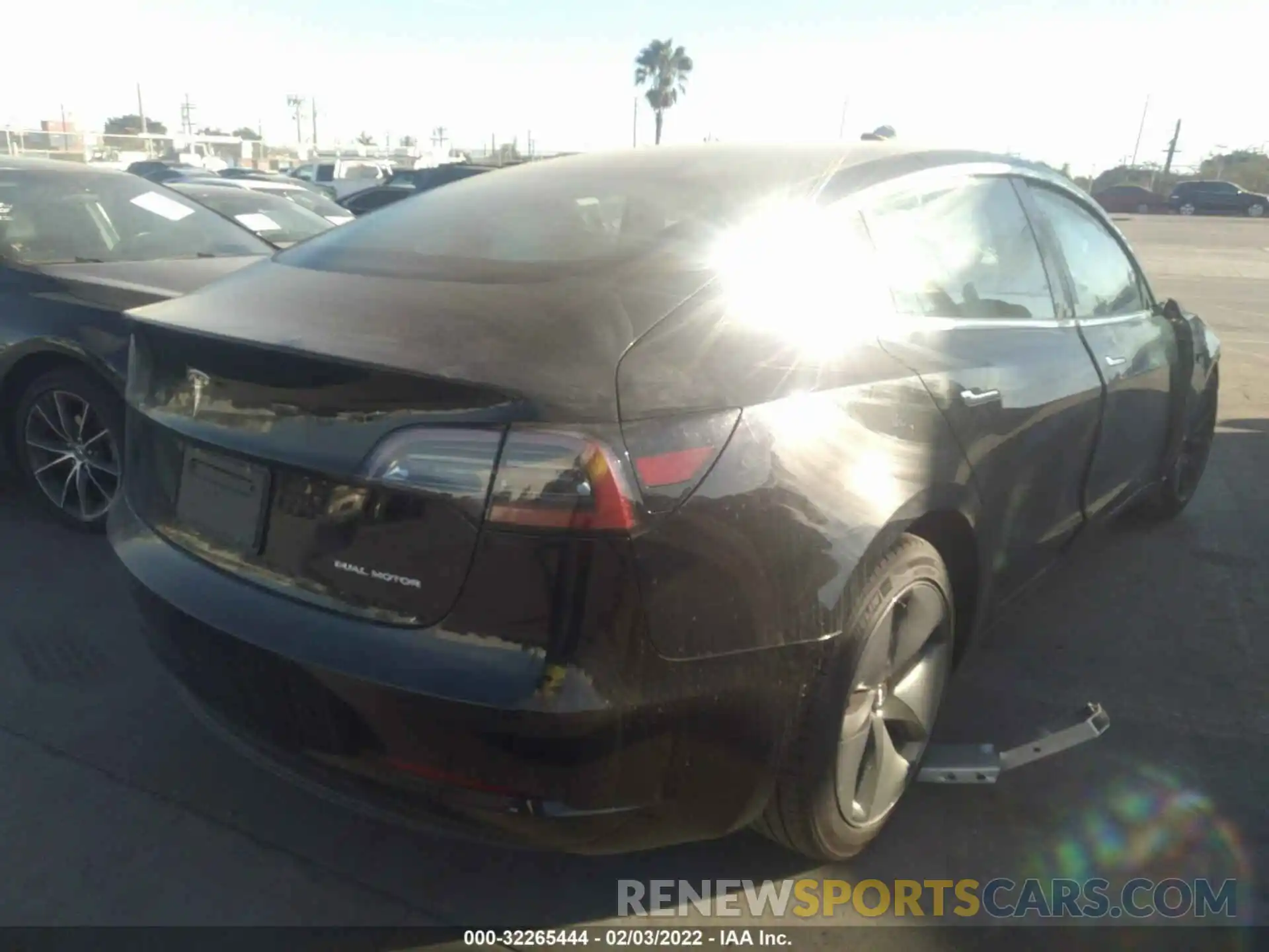 4 Photograph of a damaged car 5YJ3E1EB1LF638942 TESLA MODEL 3 2020