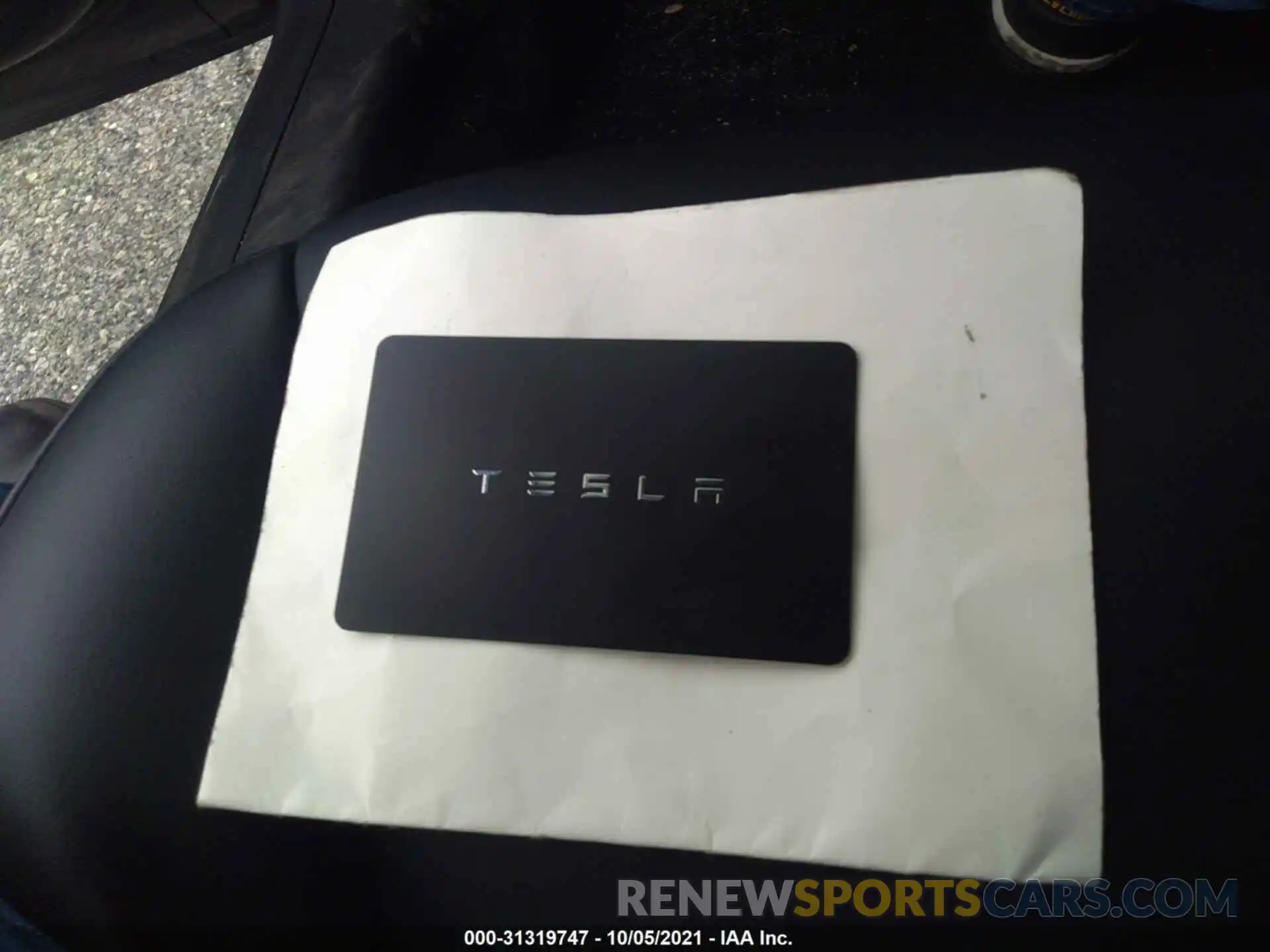 11 Photograph of a damaged car 5YJ3E1EB1LF647916 TESLA MODEL 3 2020