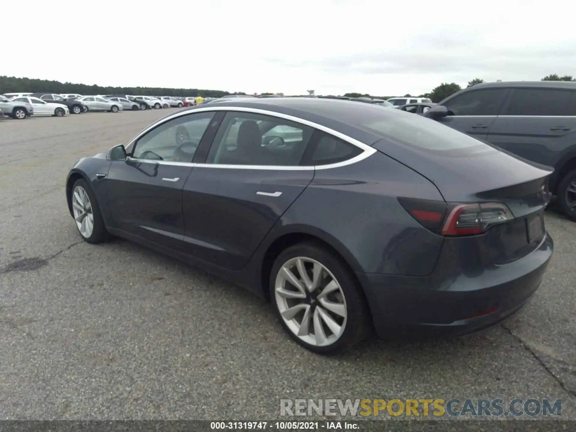 3 Photograph of a damaged car 5YJ3E1EB1LF647916 TESLA MODEL 3 2020