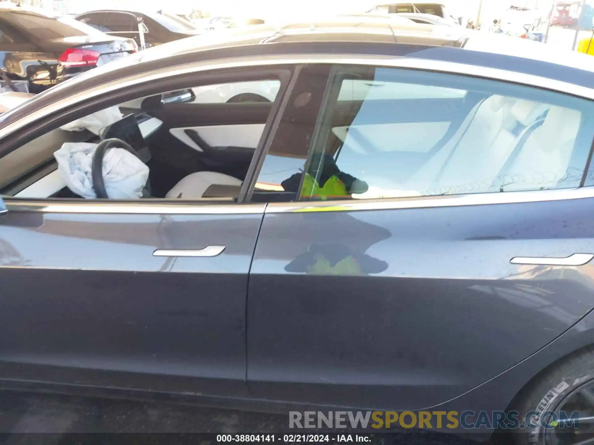 14 Photograph of a damaged car 5YJ3E1EB1LF651335 TESLA MODEL 3 2020