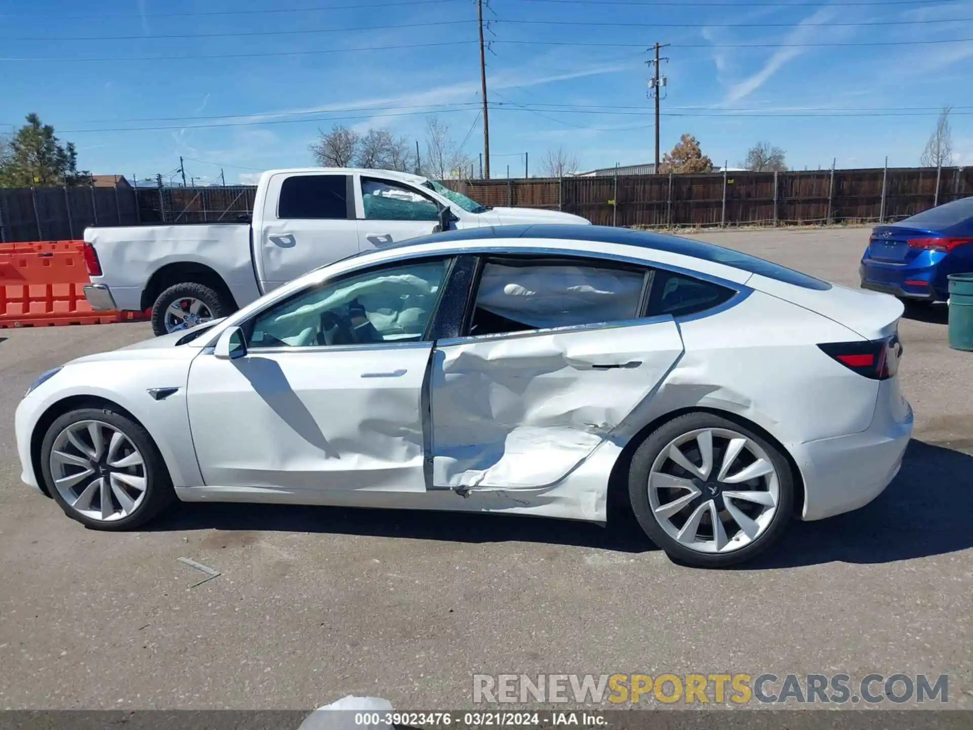 14 Photograph of a damaged car 5YJ3E1EB1LF667714 TESLA MODEL 3 2020