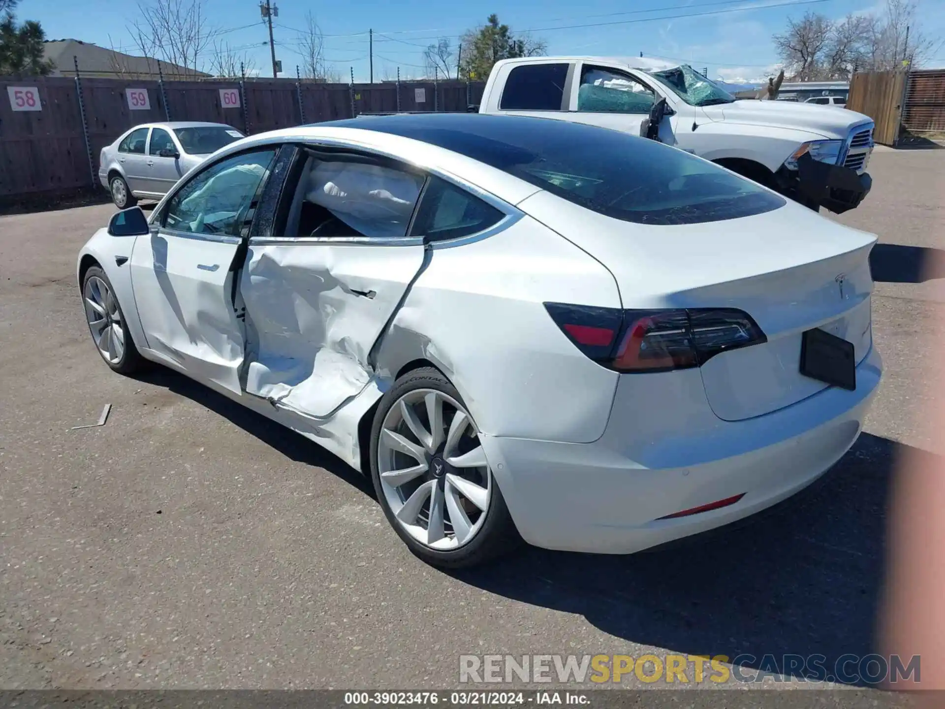 3 Photograph of a damaged car 5YJ3E1EB1LF667714 TESLA MODEL 3 2020