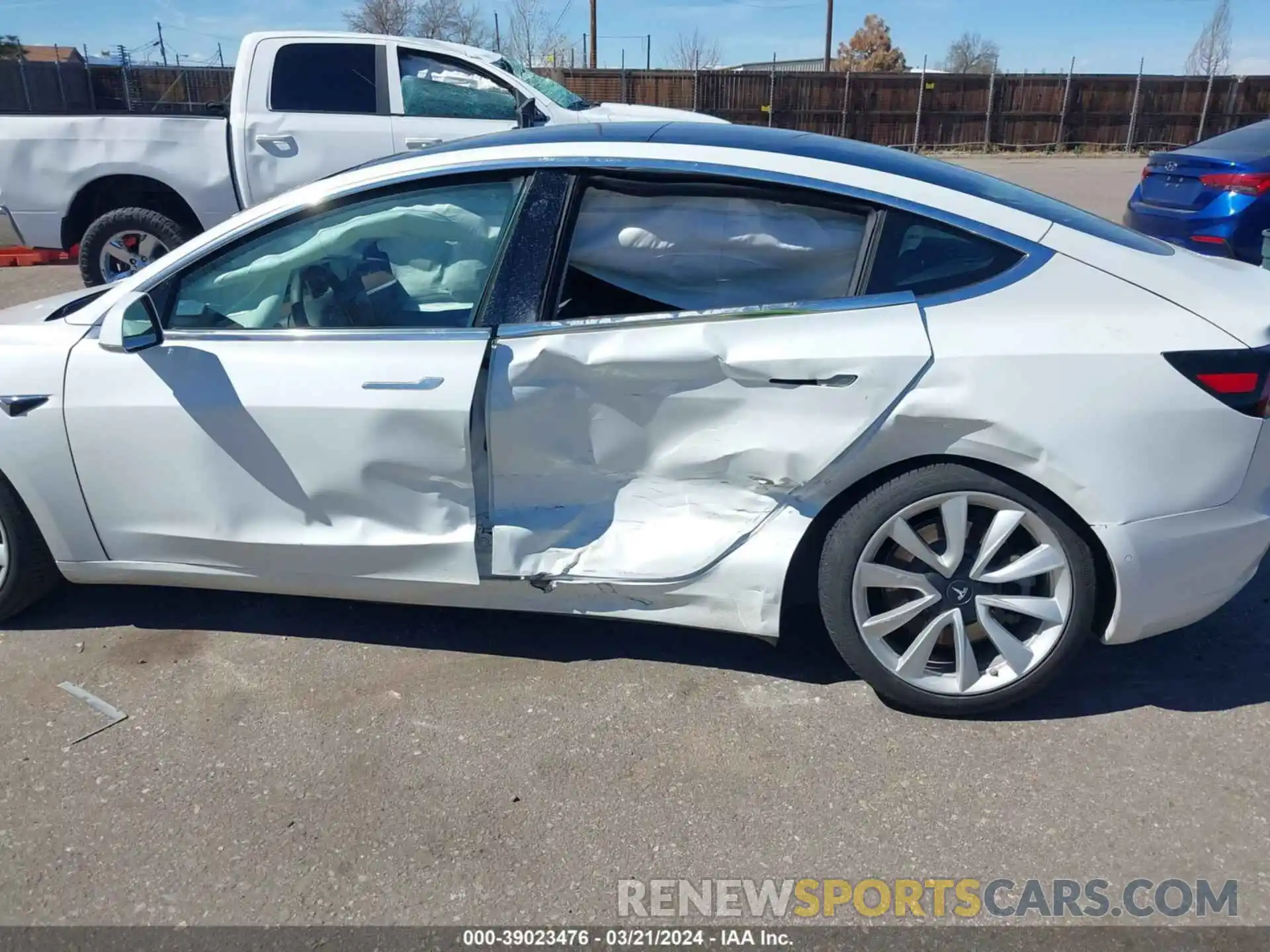 6 Photograph of a damaged car 5YJ3E1EB1LF667714 TESLA MODEL 3 2020