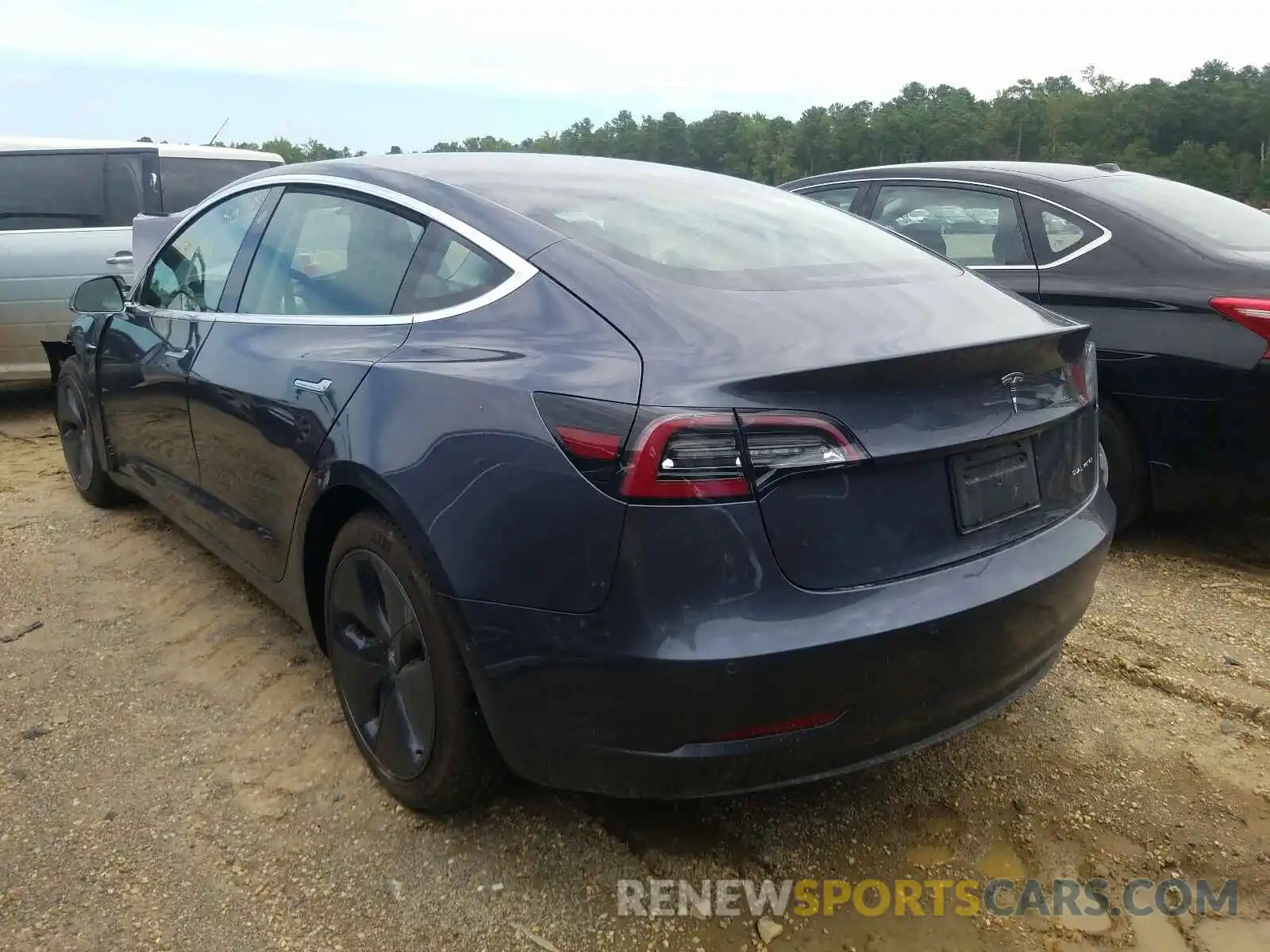 3 Photograph of a damaged car 5YJ3E1EB1LF717429 TESLA MODEL 3 2020