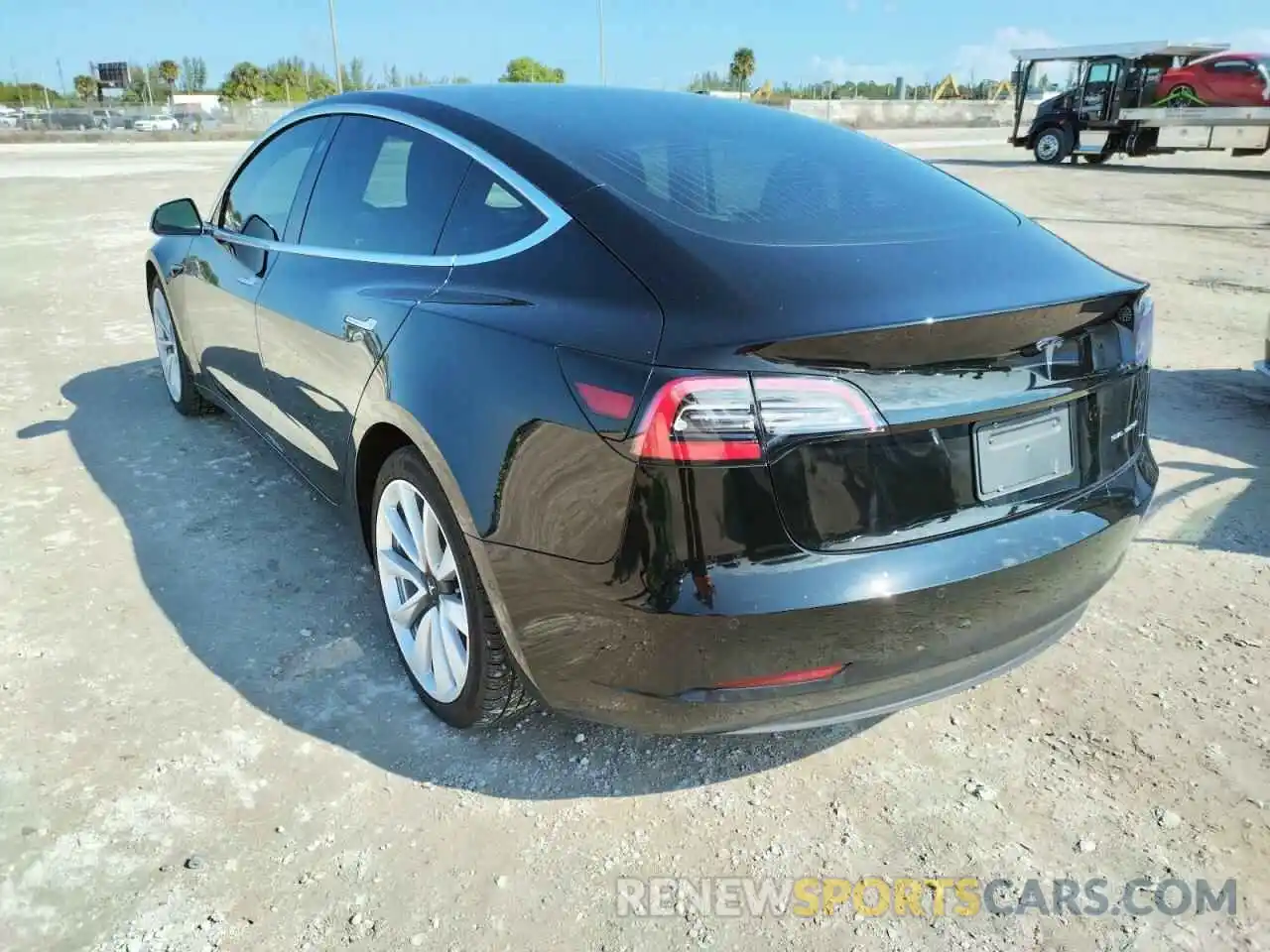 3 Photograph of a damaged car 5YJ3E1EB1LF721450 TESLA MODEL 3 2020