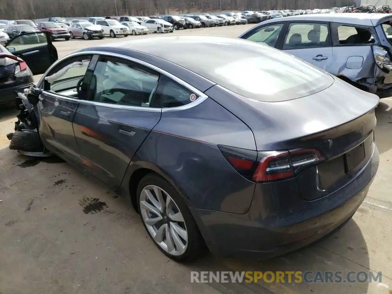 3 Photograph of a damaged car 5YJ3E1EB1LF795984 TESLA MODEL 3 2020