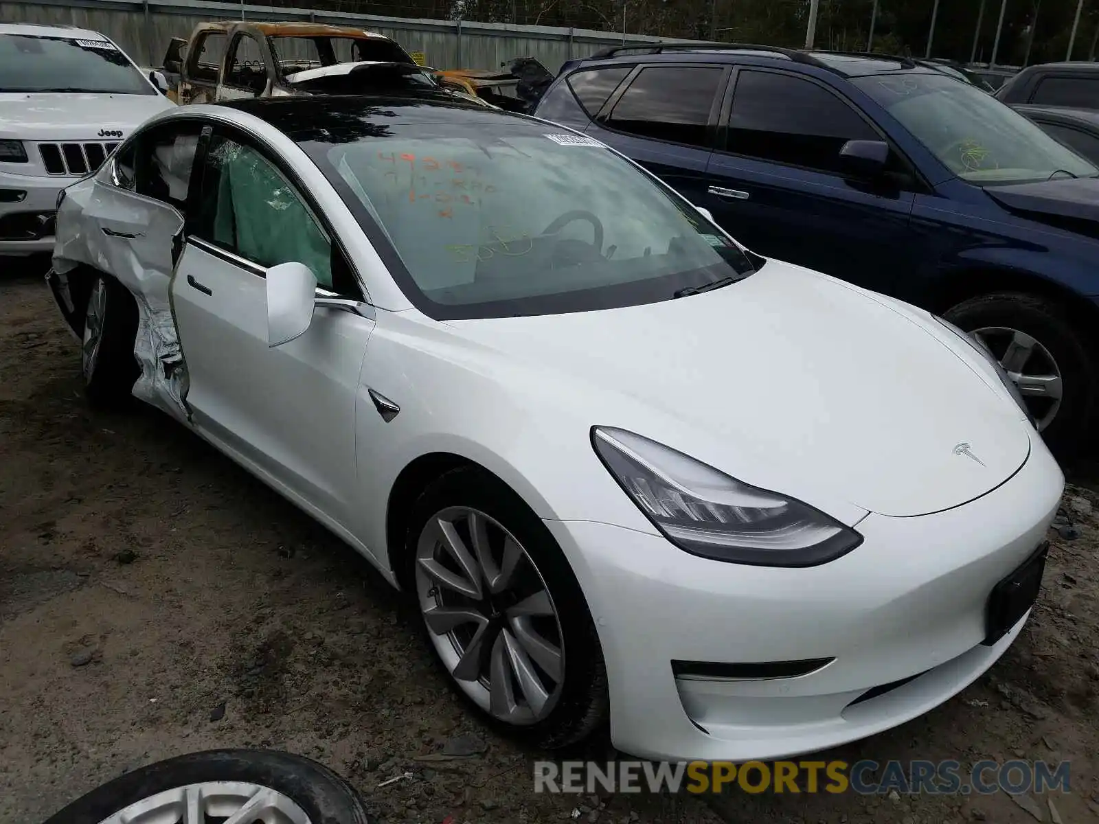 1 Photograph of a damaged car 5YJ3E1EB2LF601267 TESLA MODEL 3 2020