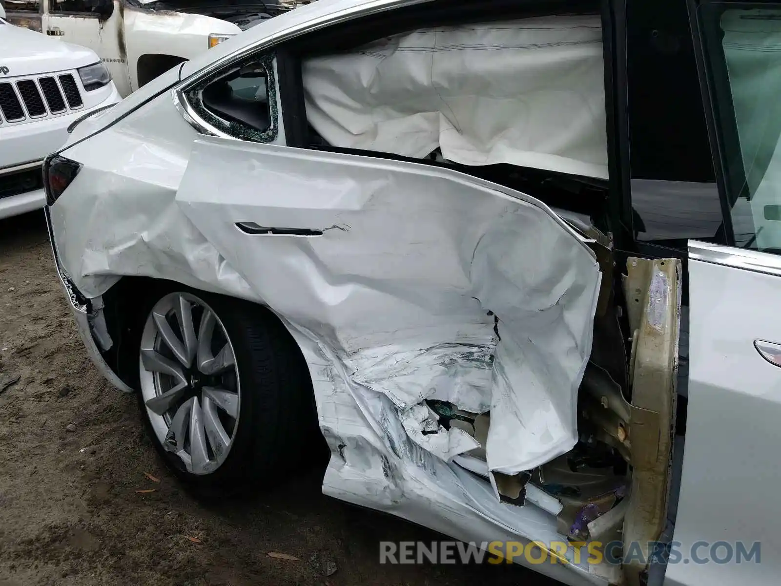 9 Photograph of a damaged car 5YJ3E1EB2LF601267 TESLA MODEL 3 2020