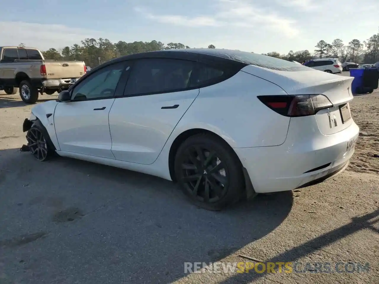 2 Photograph of a damaged car 5YJ3E1EB2LF622085 TESLA MODEL 3 2020