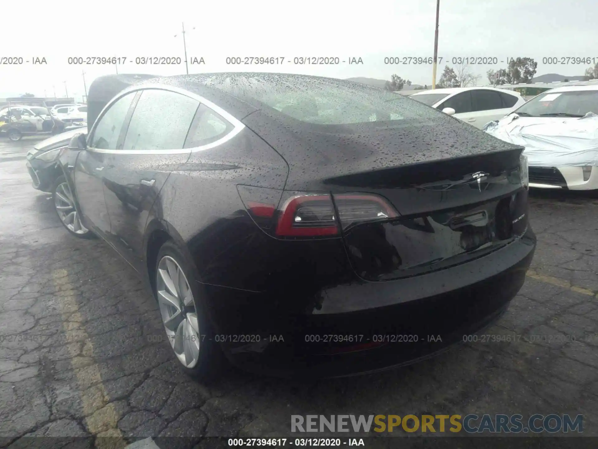 3 Photograph of a damaged car 5YJ3E1EB2LF622412 TESLA MODEL 3 2020