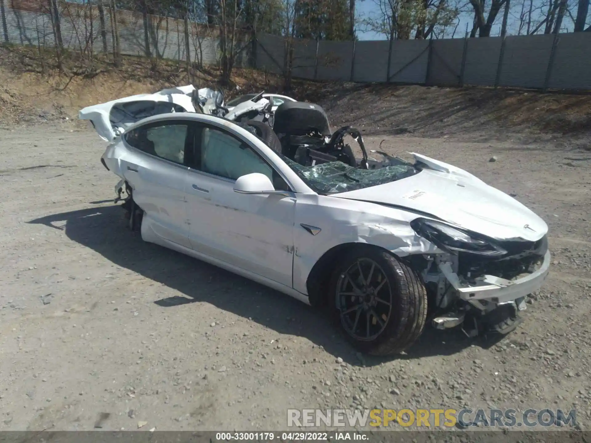 1 Photograph of a damaged car 5YJ3E1EB2LF637377 TESLA MODEL 3 2020