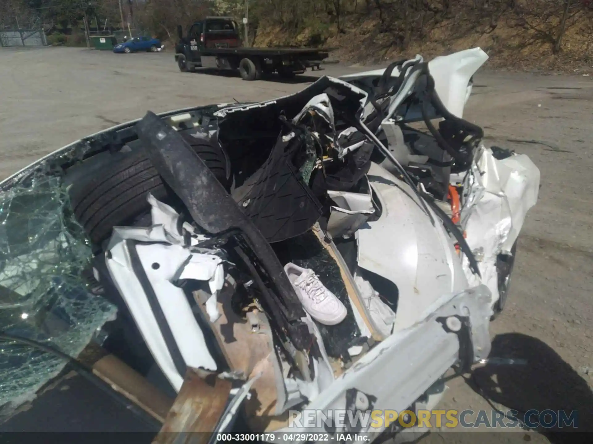 11 Photograph of a damaged car 5YJ3E1EB2LF637377 TESLA MODEL 3 2020