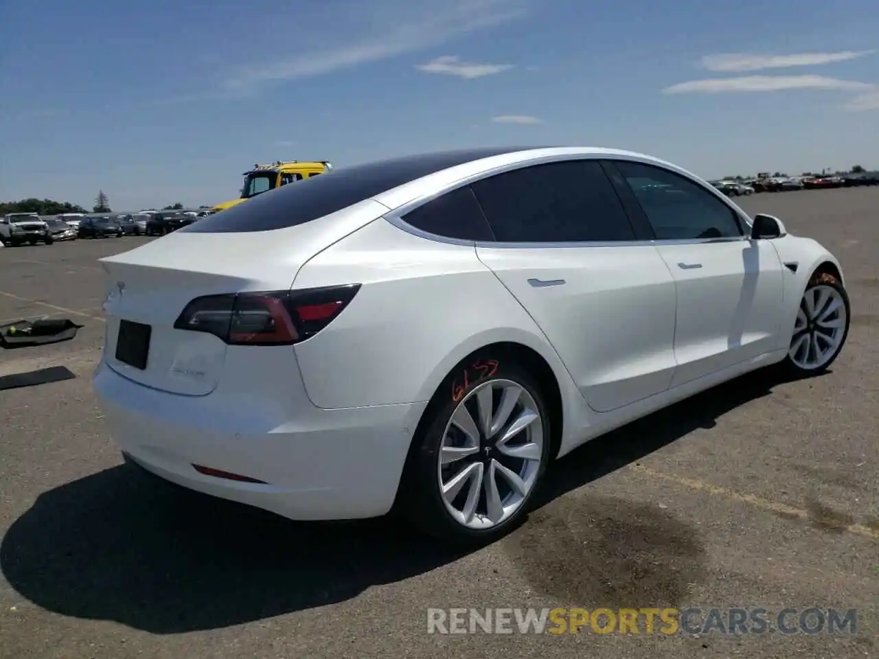 4 Photograph of a damaged car 5YJ3E1EB2LF638433 TESLA MODEL 3 2020