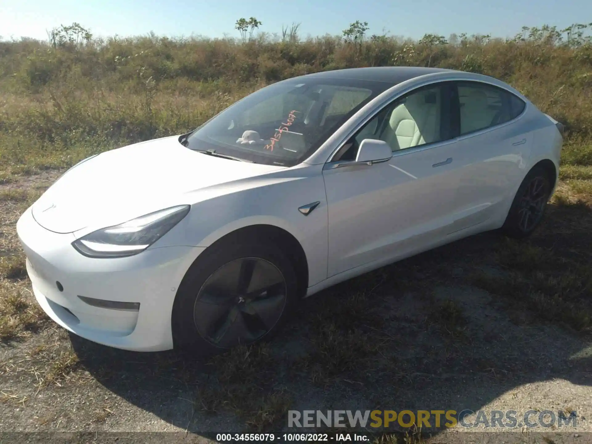 2 Photograph of a damaged car 5YJ3E1EB2LF639789 TESLA MODEL 3 2020