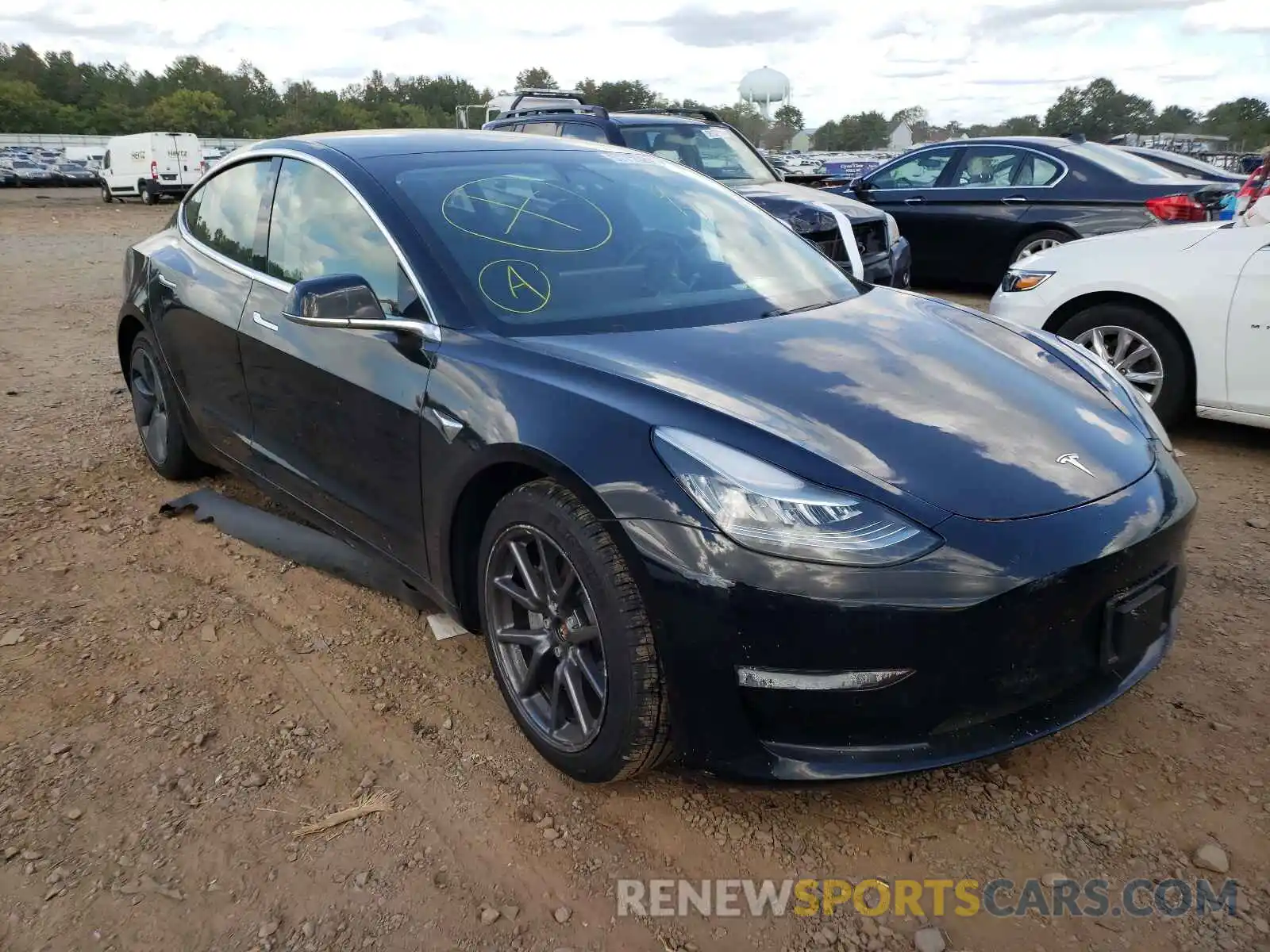 1 Photograph of a damaged car 5YJ3E1EB2LF662845 TESLA MODEL 3 2020