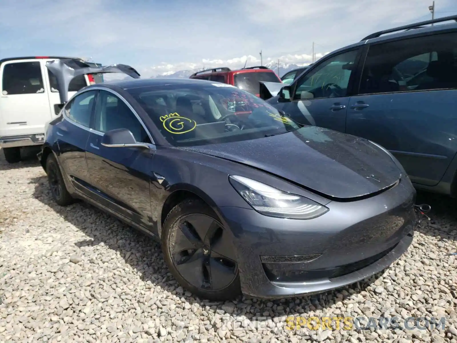 1 Photograph of a damaged car 5YJ3E1EB2LF663378 TESLA MODEL 3 2020