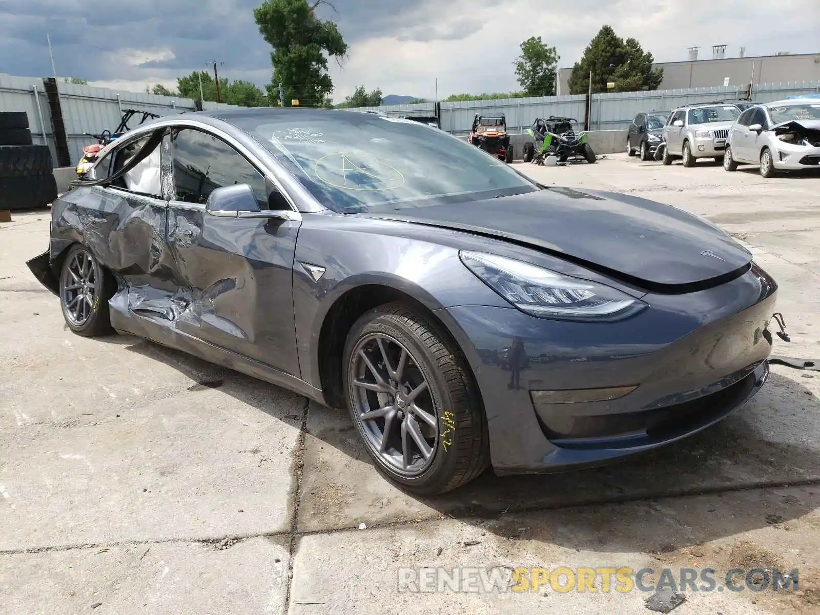 1 Photograph of a damaged car 5YJ3E1EB2LF663459 TESLA MODEL 3 2020