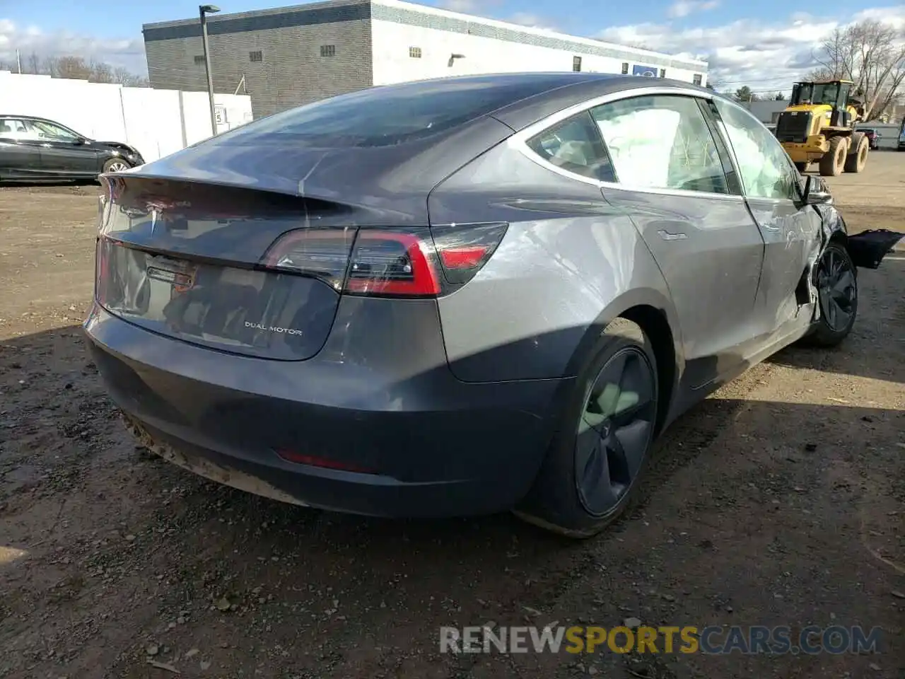 4 Photograph of a damaged car 5YJ3E1EB2LF663901 TESLA MODEL 3 2020