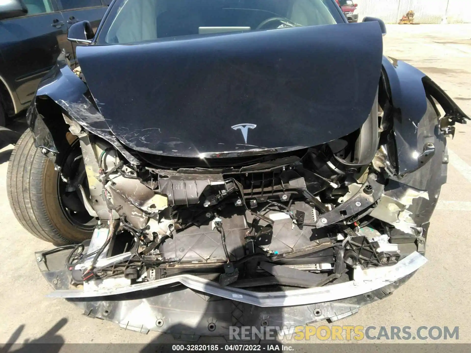 6 Photograph of a damaged car 5YJ3E1EB2LF710439 TESLA MODEL 3 2020