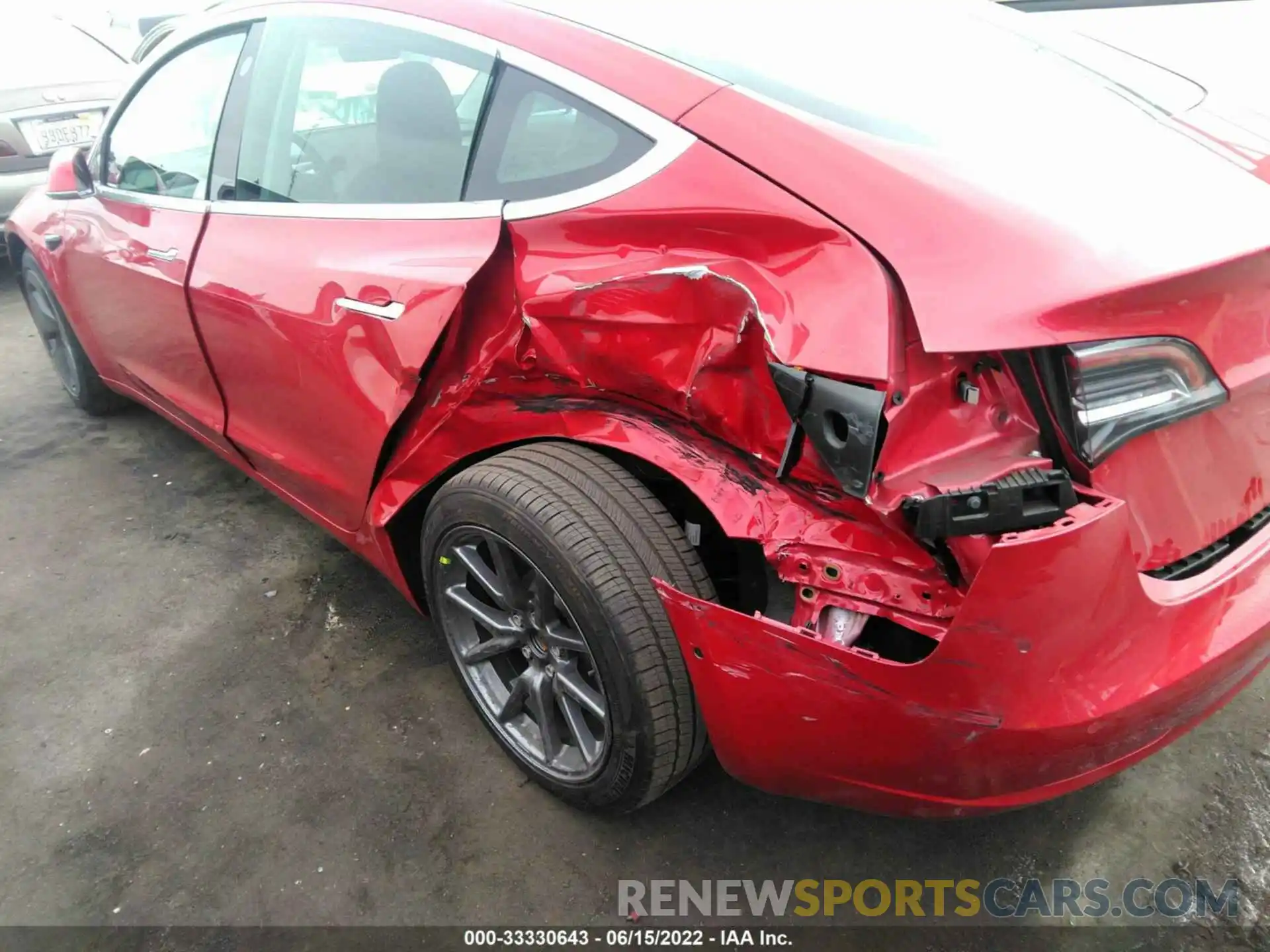 6 Photograph of a damaged car 5YJ3E1EB2LF711011 TESLA MODEL 3 2020