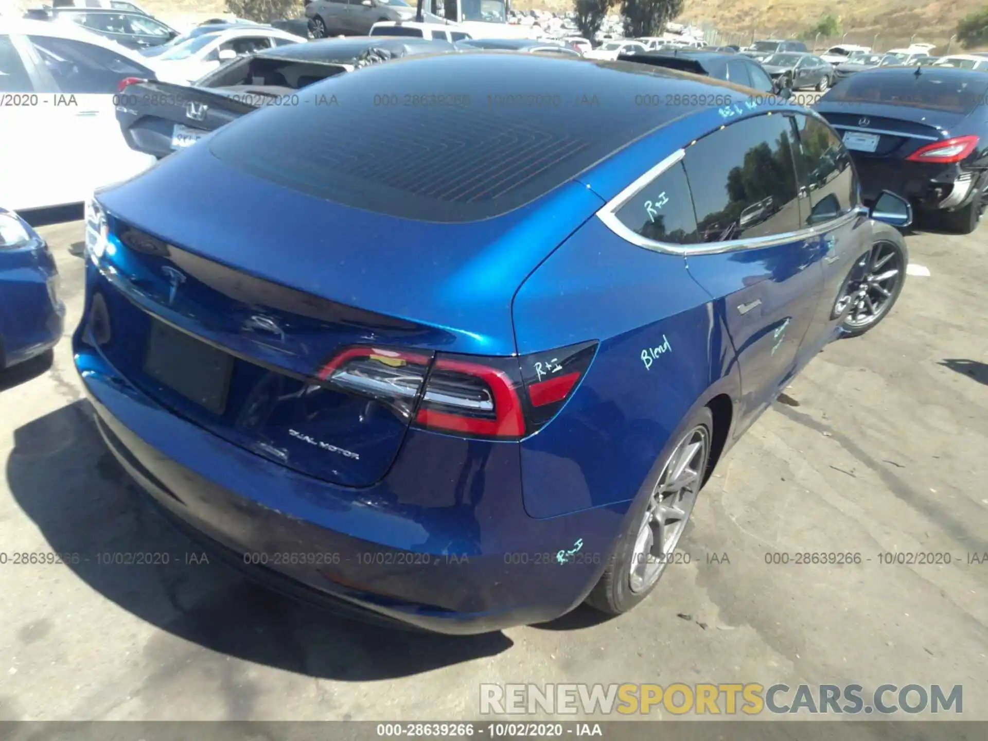 4 Photograph of a damaged car 5YJ3E1EB2LF720159 TESLA MODEL 3 2020