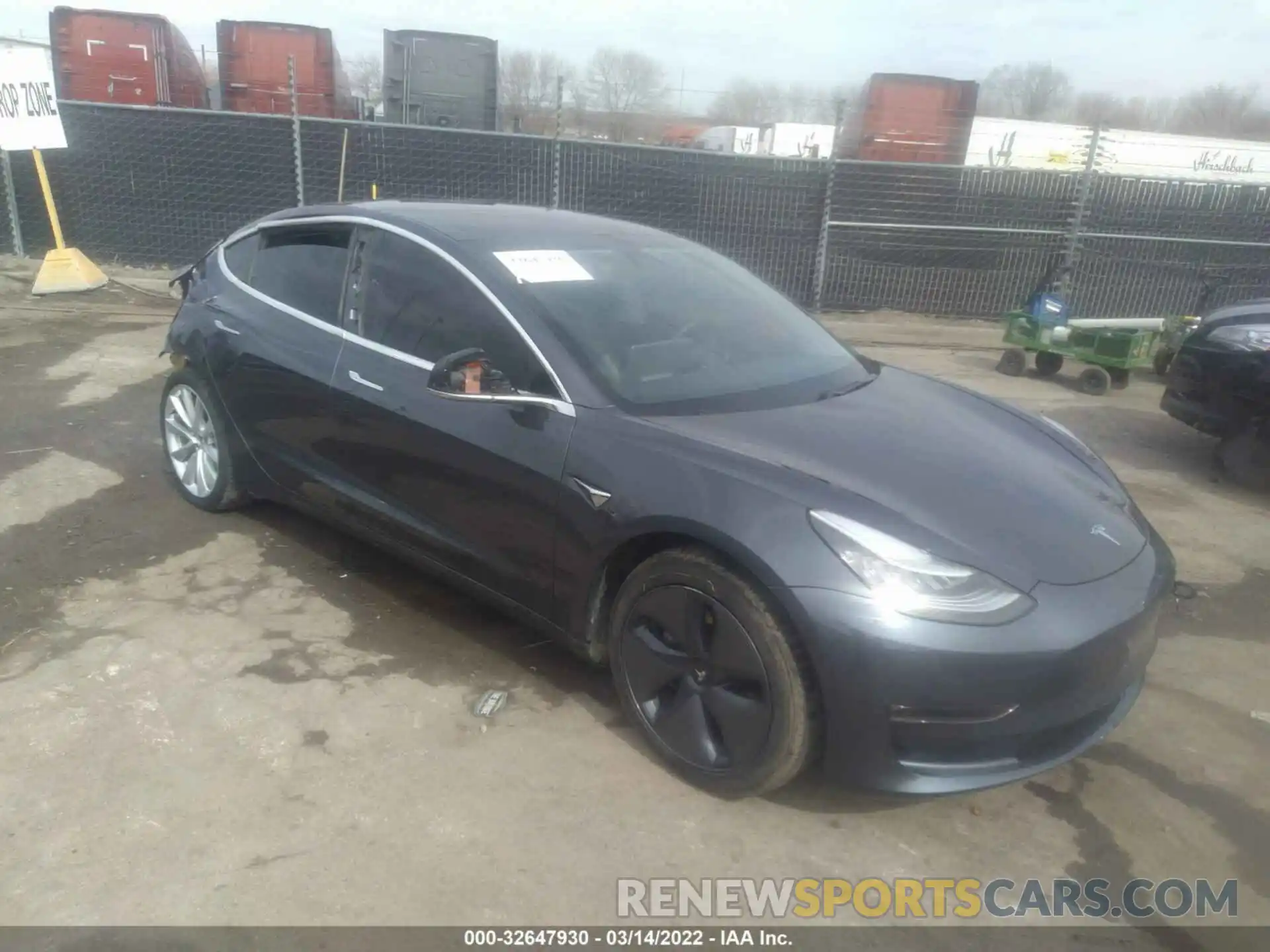 1 Фотография поврежденного автомобиля 5YJ3E1EB2LF734899 TESLA MODEL 3 2020