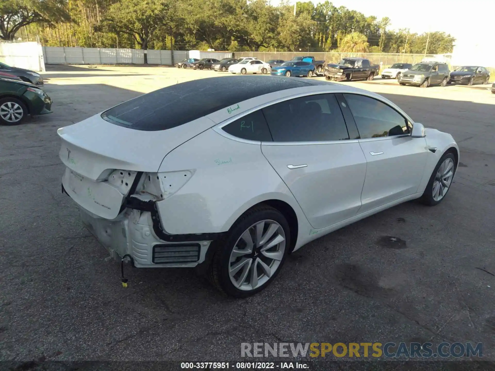 4 Photograph of a damaged car 5YJ3E1EB2LF735650 TESLA MODEL 3 2020