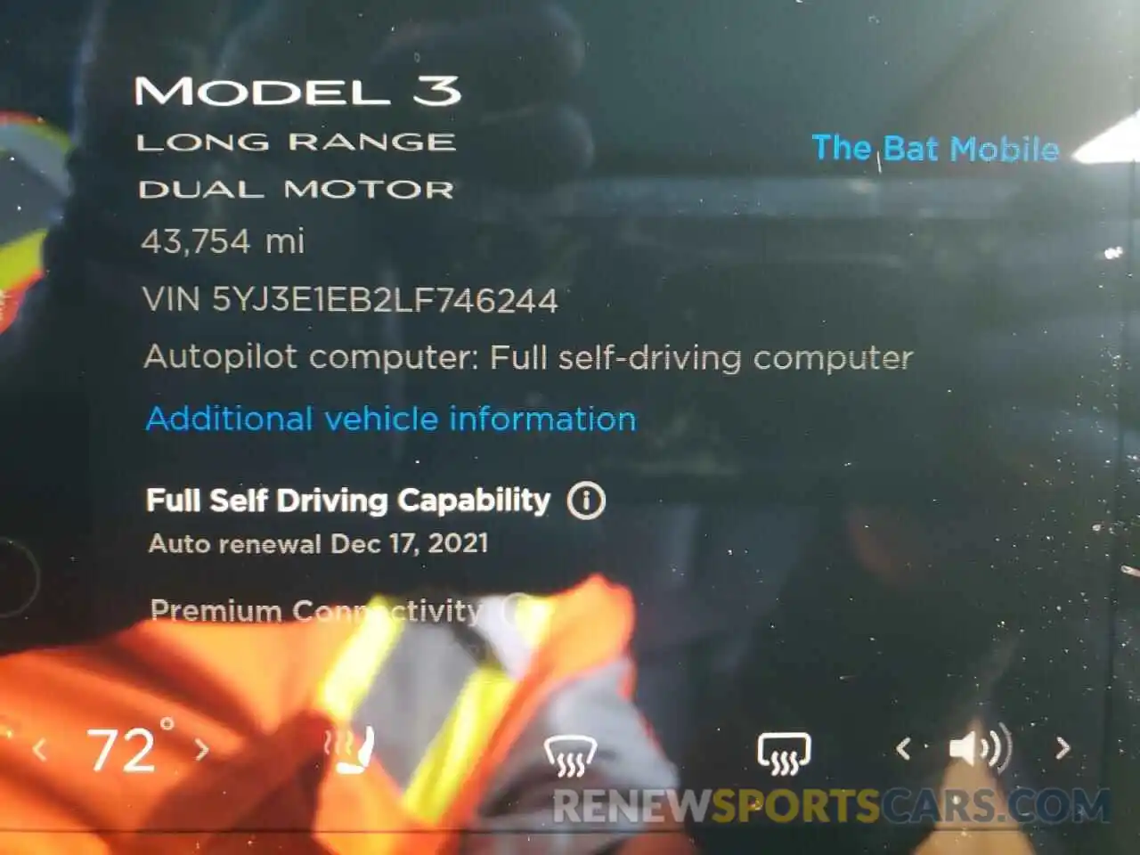 8 Photograph of a damaged car 5YJ3E1EB2LF746244 TESLA MODEL 3 2020