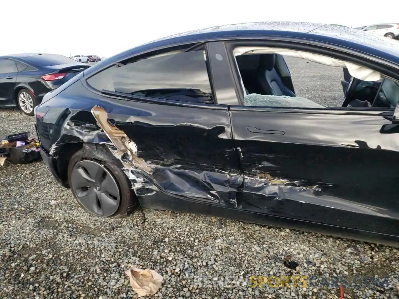 9 Photograph of a damaged car 5YJ3E1EB2LF746244 TESLA MODEL 3 2020