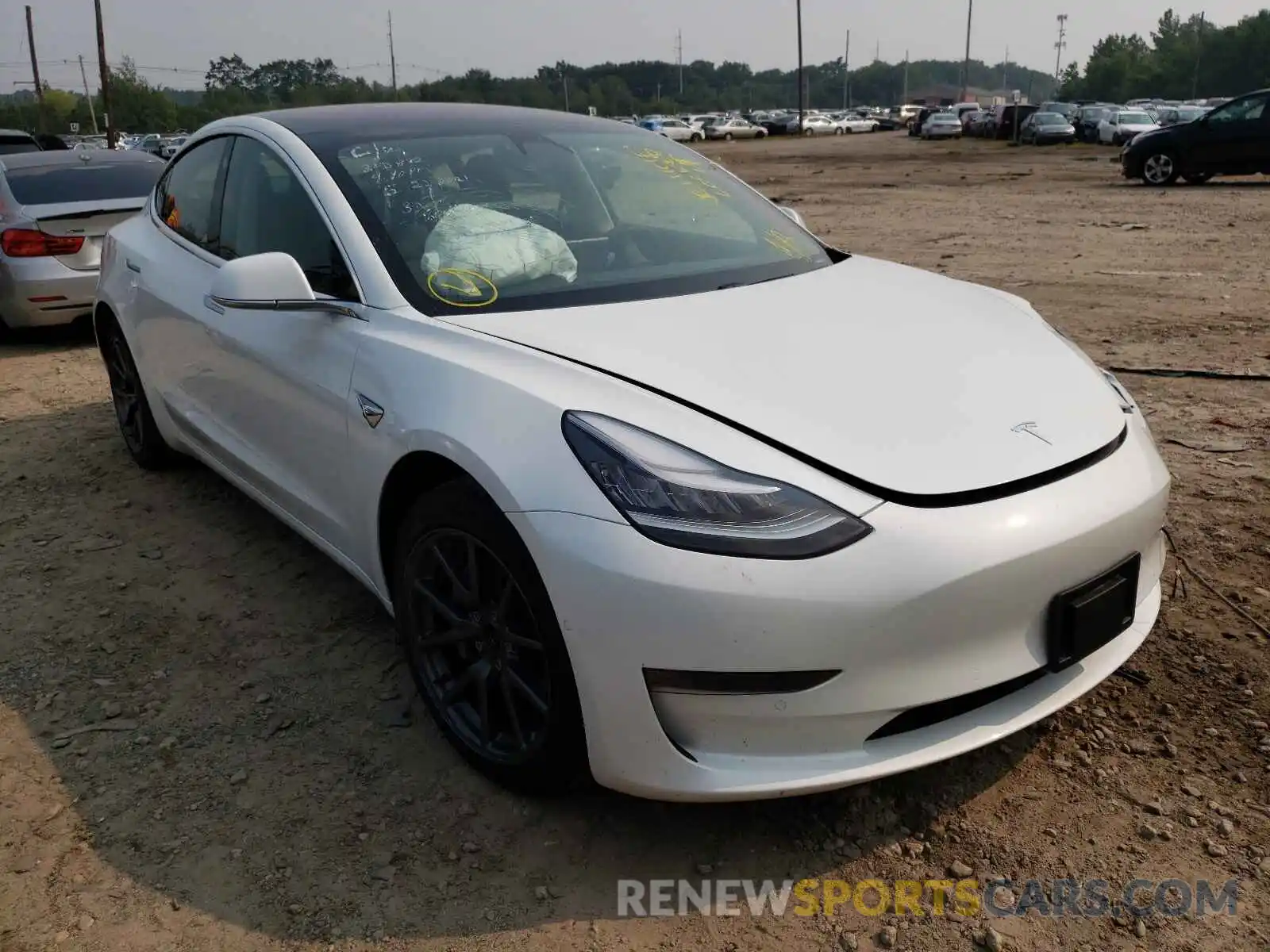 1 Photograph of a damaged car 5YJ3E1EB2LF786971 TESLA MODEL 3 2020