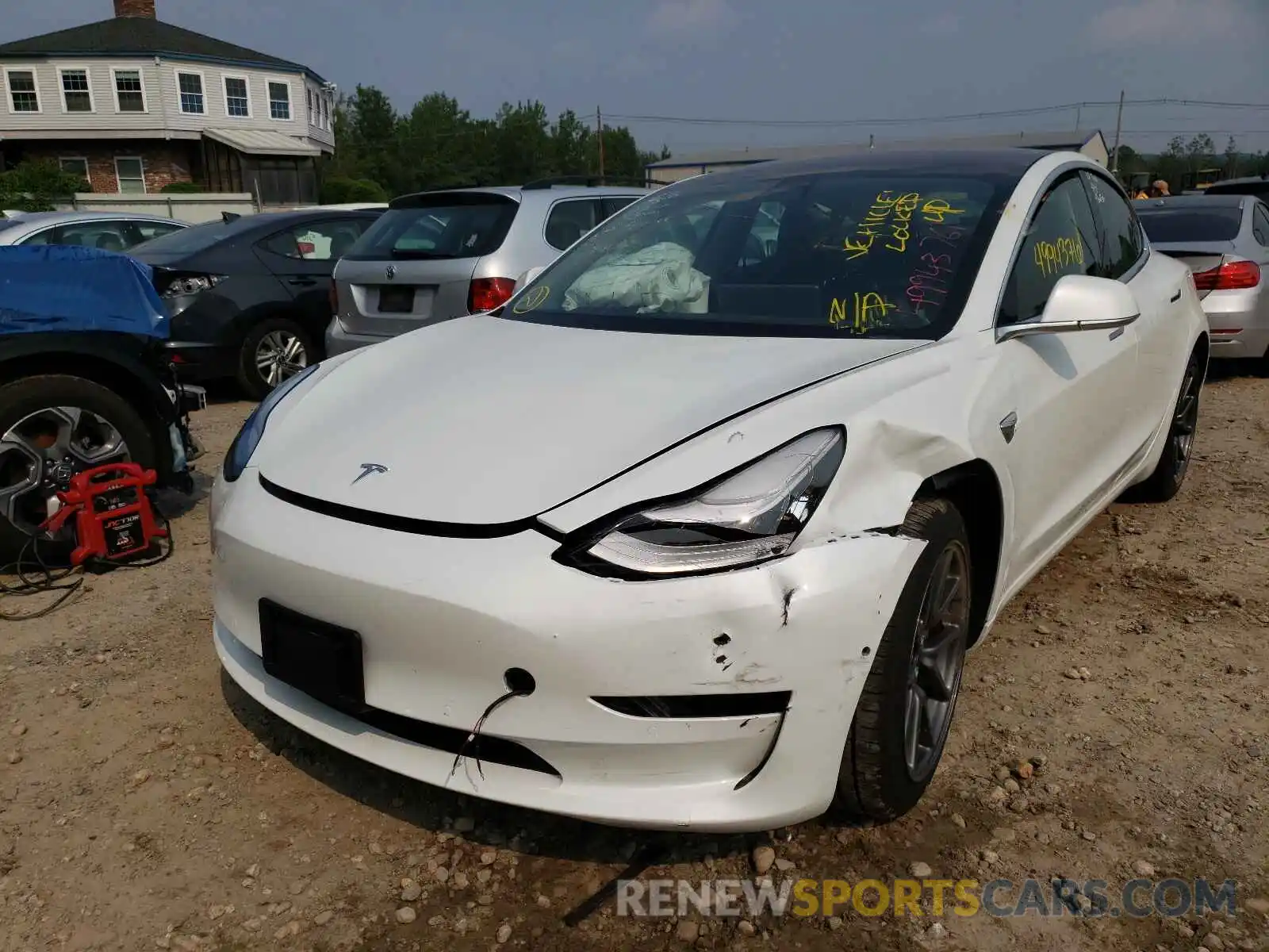 2 Photograph of a damaged car 5YJ3E1EB2LF786971 TESLA MODEL 3 2020