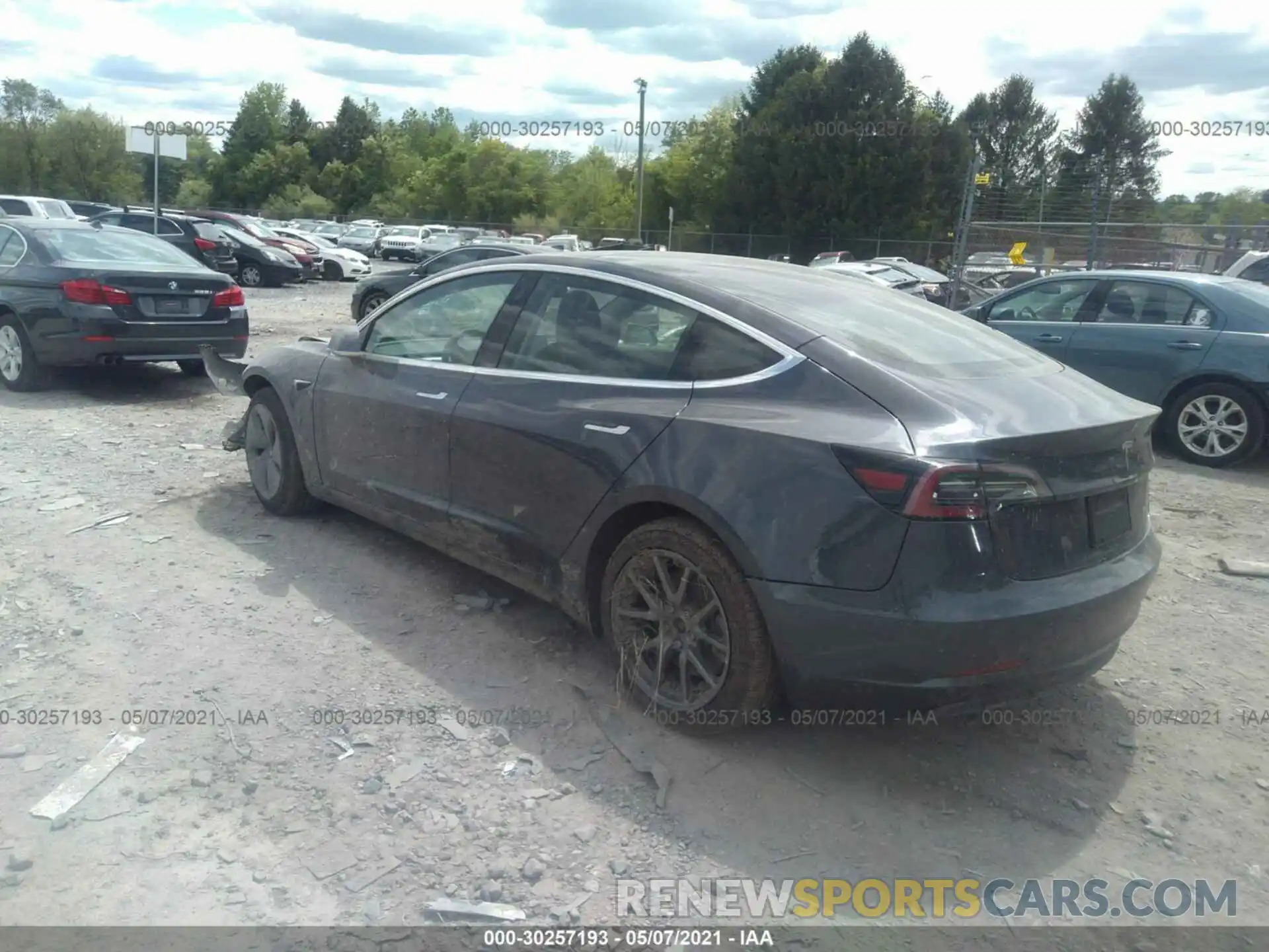 3 Photograph of a damaged car 5YJ3E1EB2LF790387 TESLA MODEL 3 2020