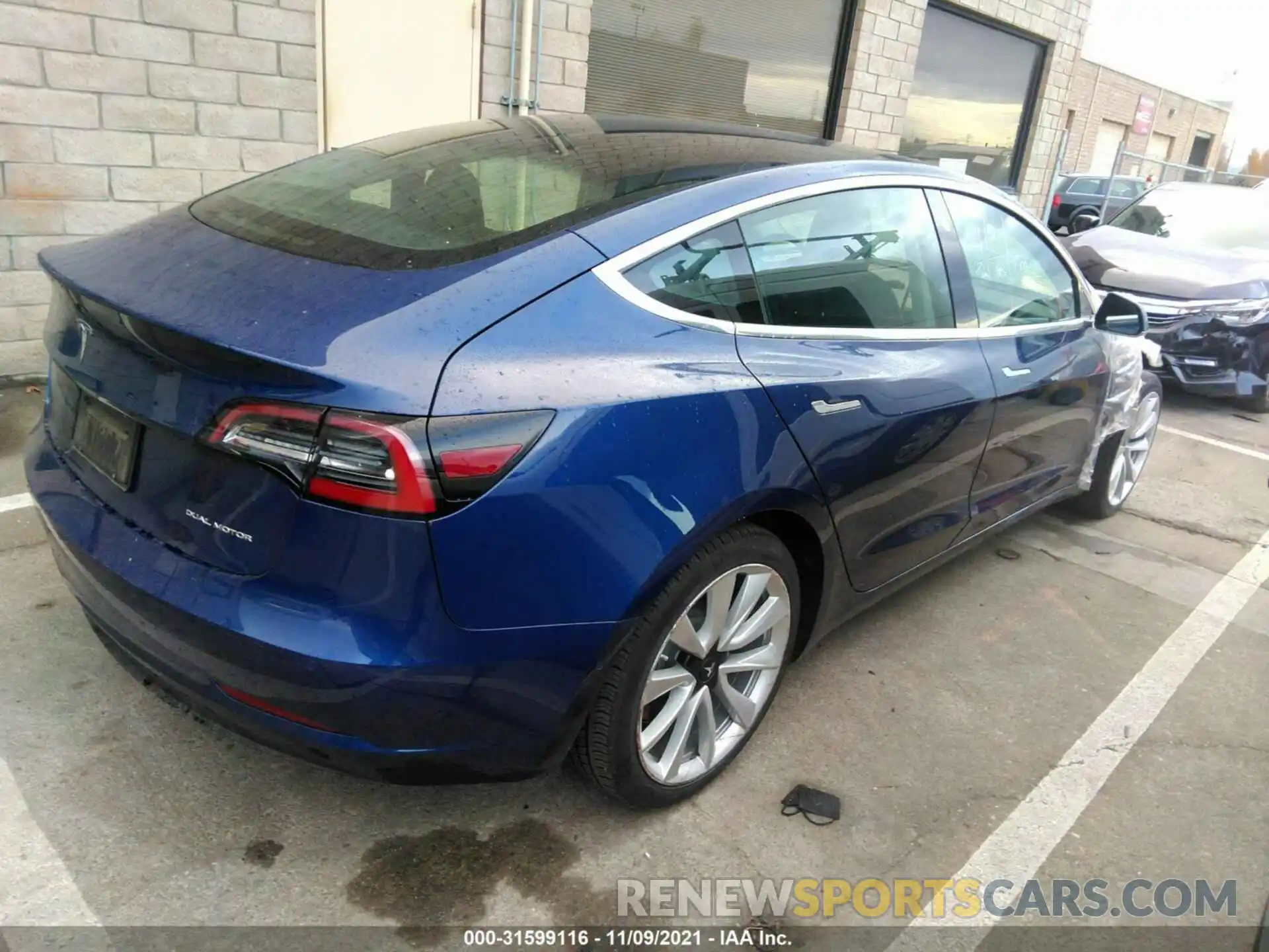 4 Photograph of a damaged car 5YJ3E1EB2LF807141 TESLA MODEL 3 2020