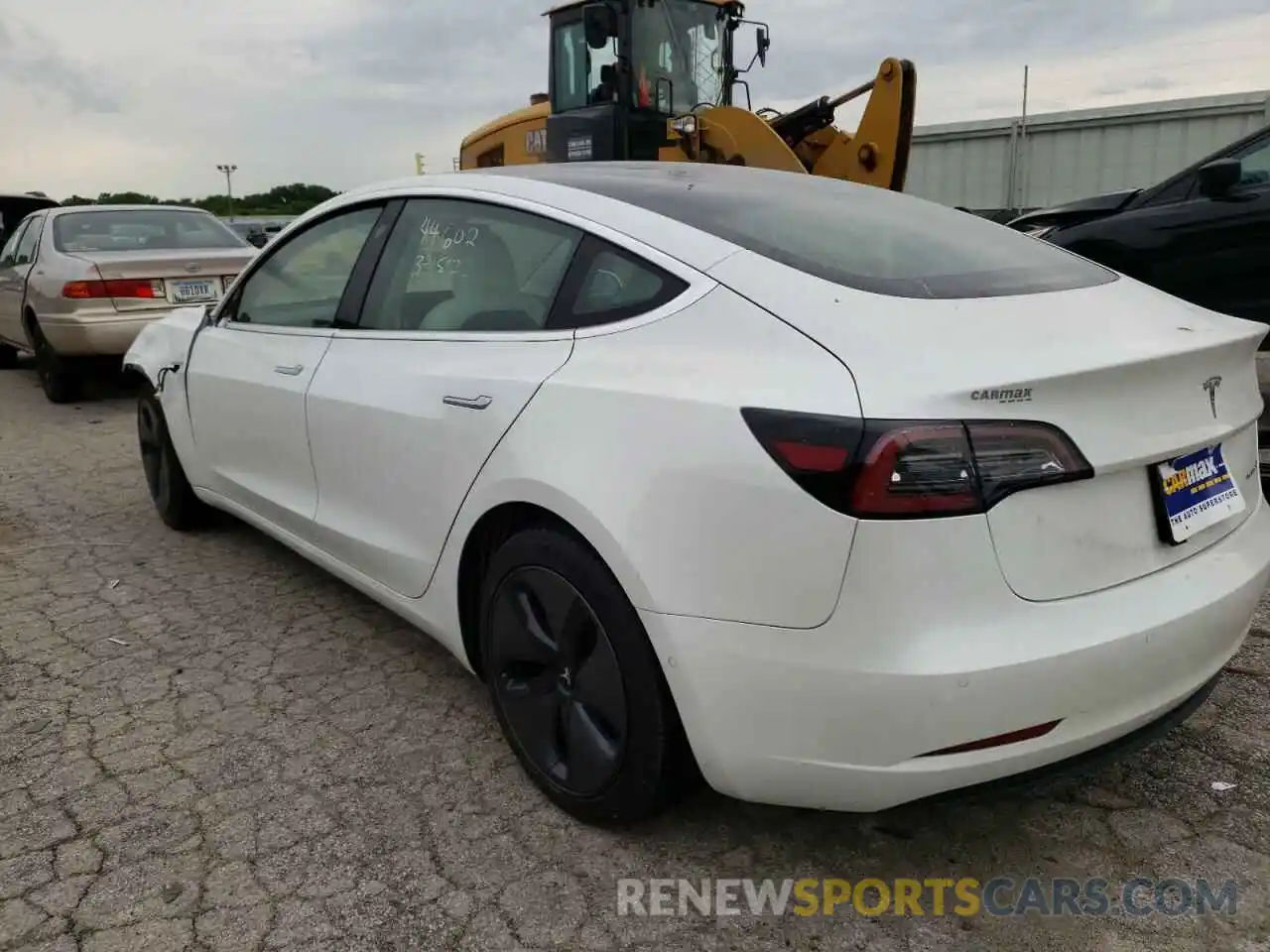 3 Photograph of a damaged car 5YJ3E1EB3LF525414 TESLA MODEL 3 2020