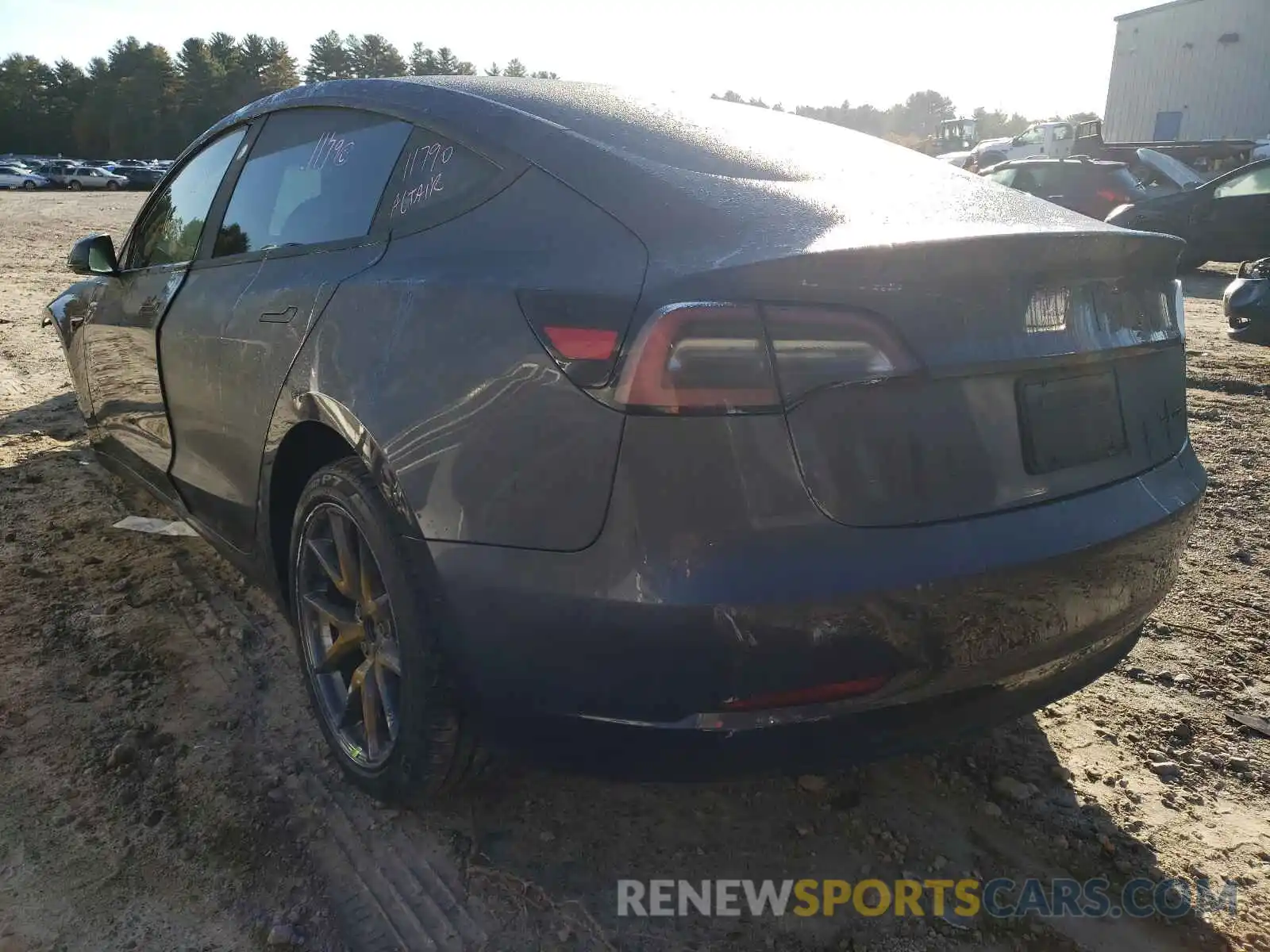 3 Photograph of a damaged car 5YJ3E1EB3LF535330 TESLA MODEL 3 2020