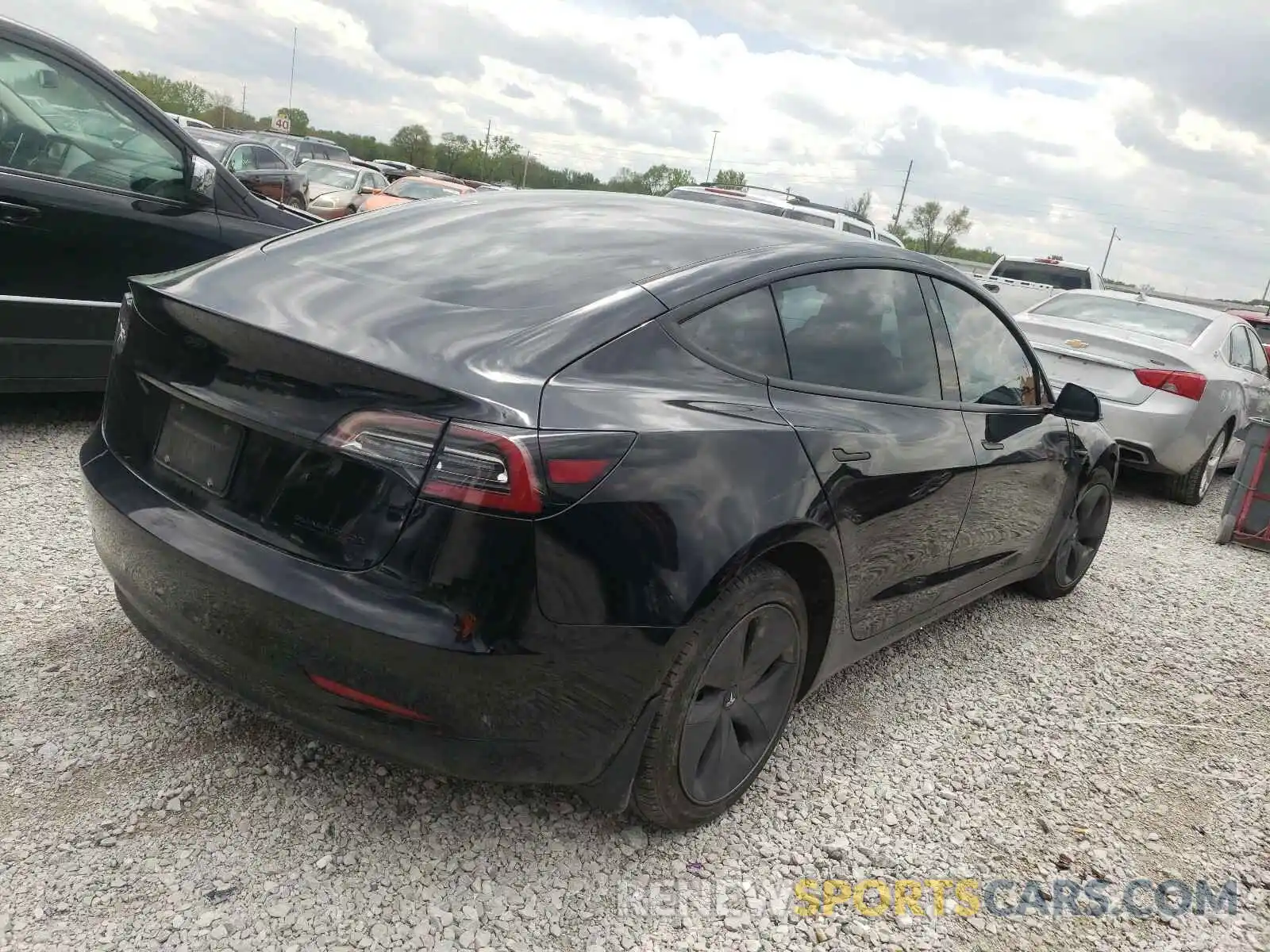 4 Фотография поврежденного автомобиля 5YJ3E1EB3LF599691 TESLA MODEL 3 2020