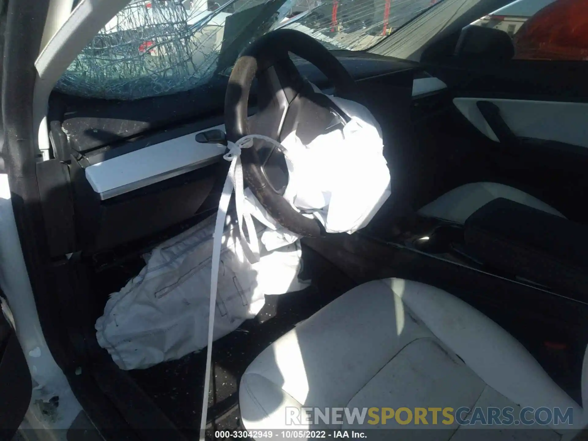 5 Photograph of a damaged car 5YJ3E1EB3LF601245 TESLA MODEL 3 2020