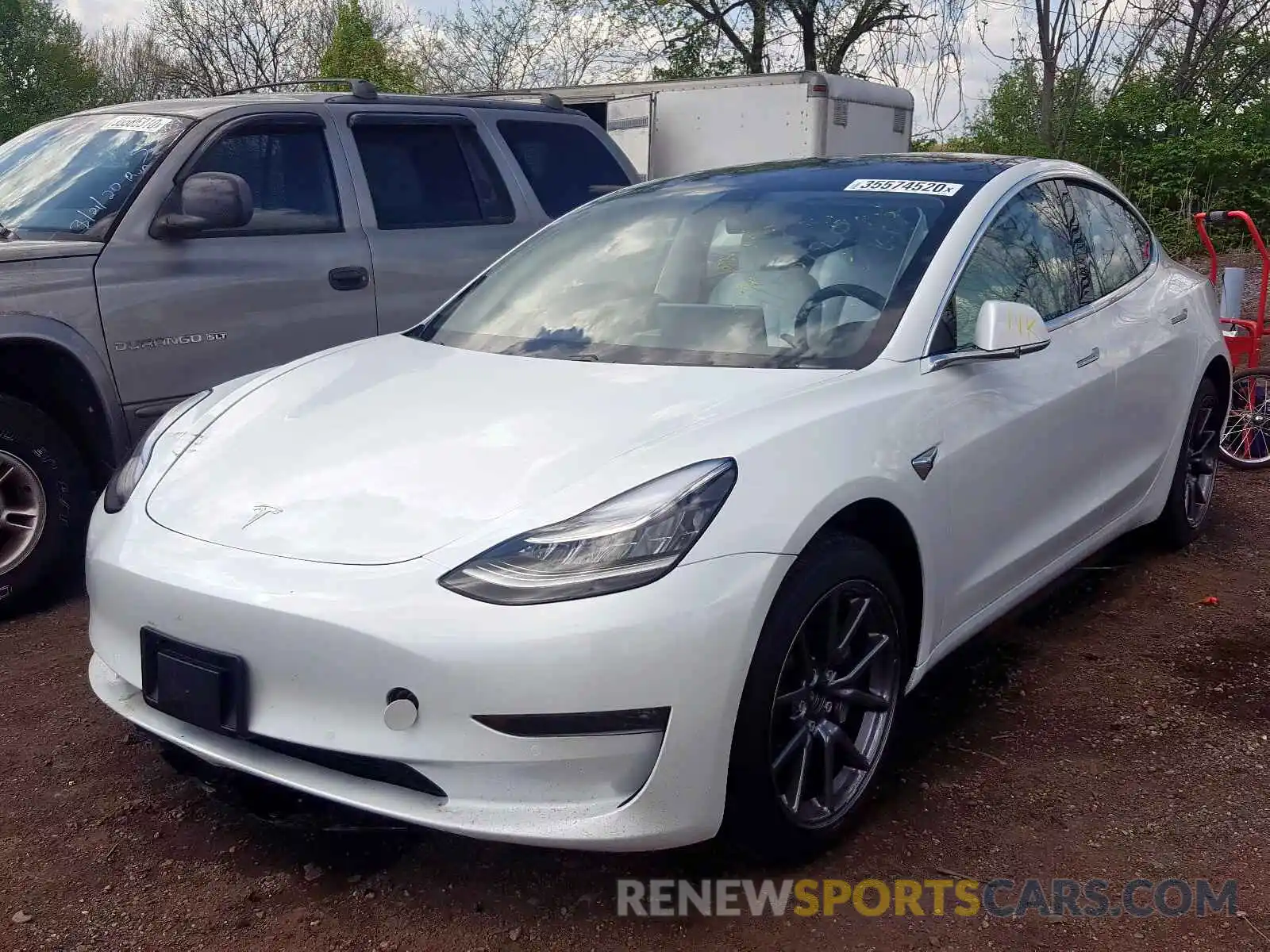 2 Photograph of a damaged car 5YJ3E1EB3LF607059 TESLA MODEL 3 2020