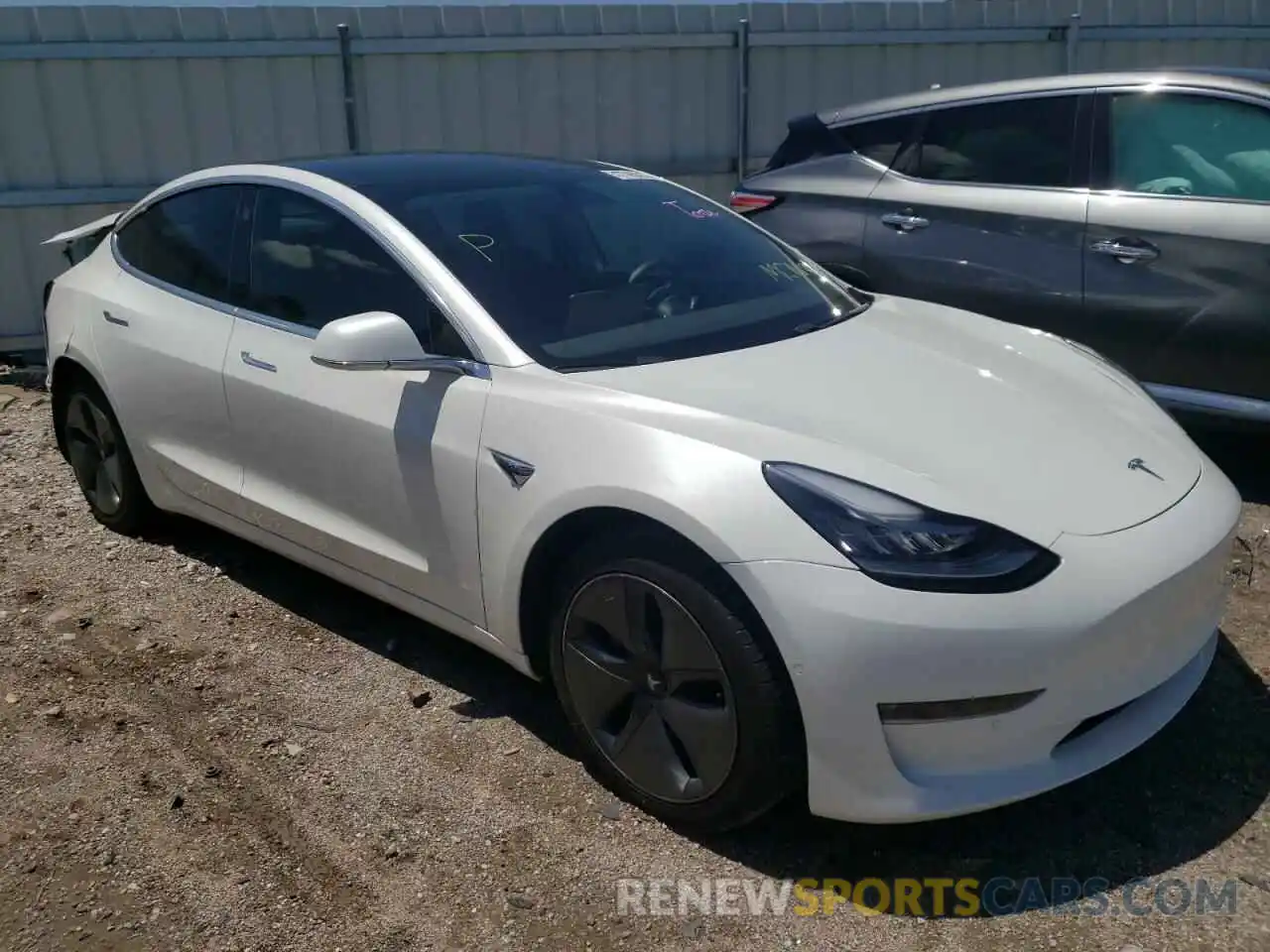 1 Фотография поврежденного автомобиля 5YJ3E1EB3LF618420 TESLA MODEL 3 2020