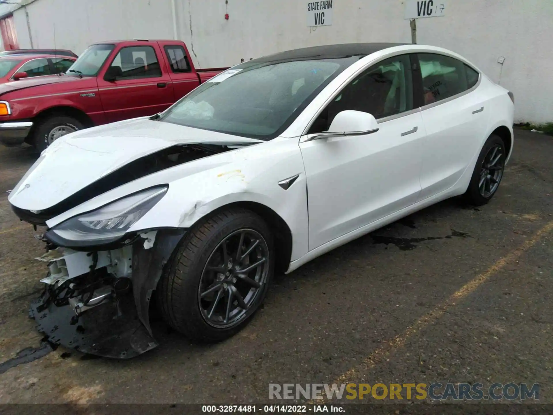 2 Photograph of a damaged car 5YJ3E1EB3LF619650 TESLA MODEL 3 2020