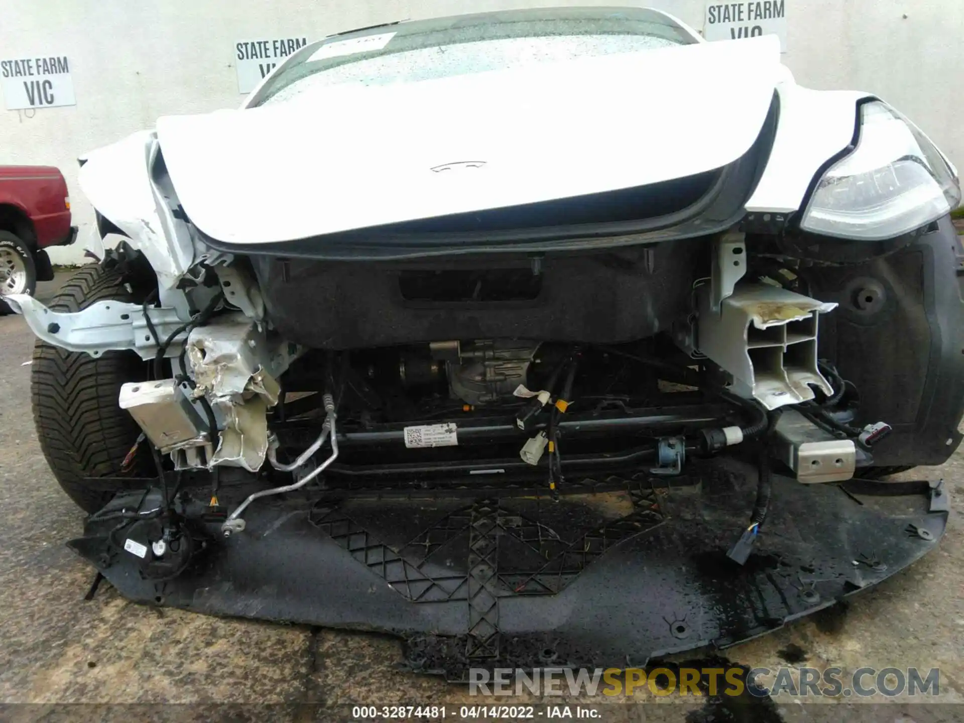 6 Photograph of a damaged car 5YJ3E1EB3LF619650 TESLA MODEL 3 2020